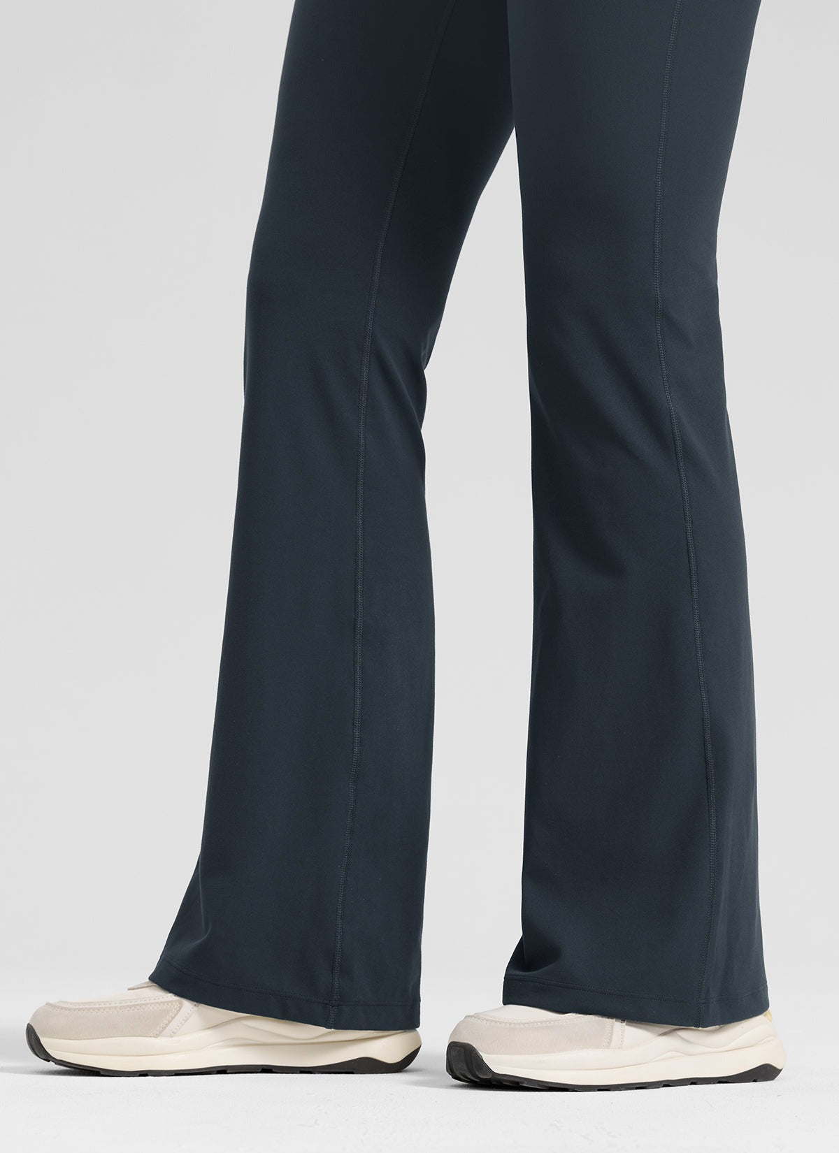 Butterlift® Maternity Flare Legging 31"