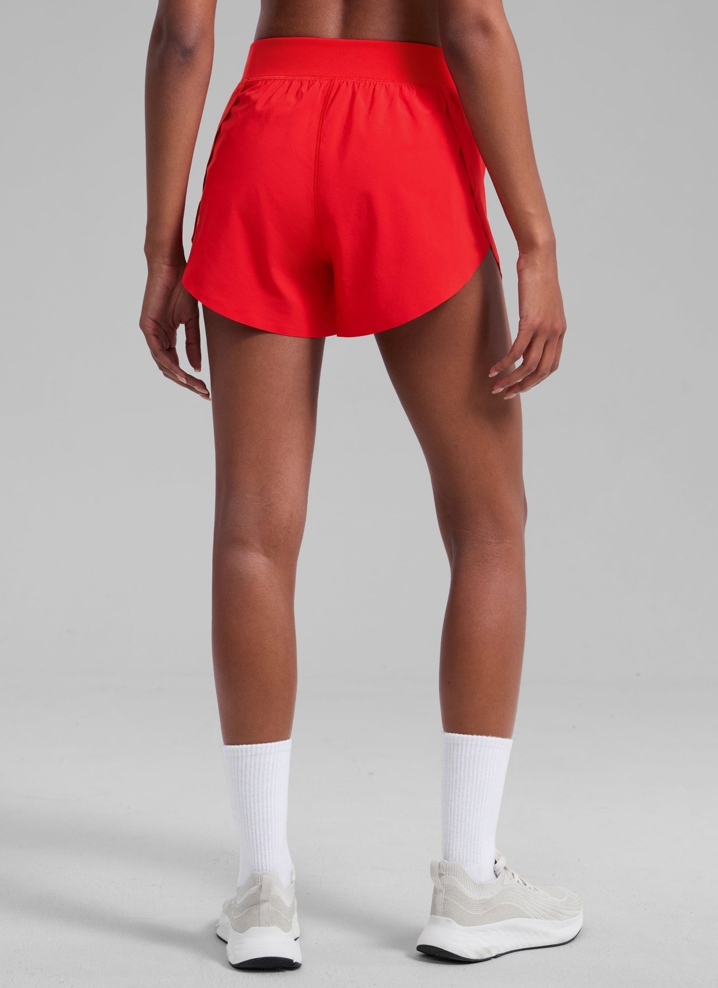 Feathery-Fit Soft Lined Mid Rise Shorts 4''