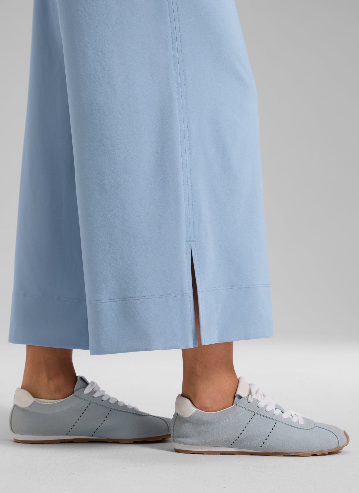 Feathery-Fit Soft Pocket High Rise Pant 25''