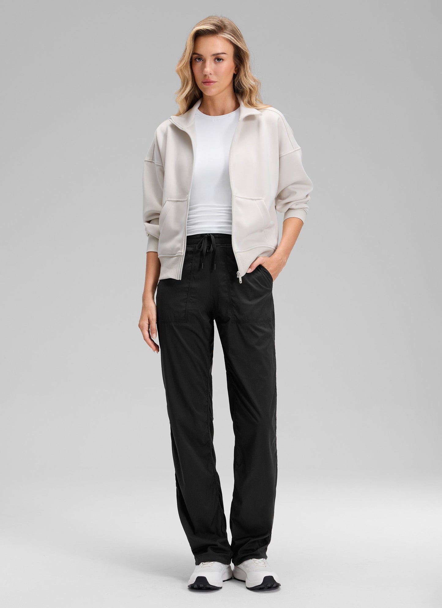 Lightweight Straight Leg Pocket Pant 32"