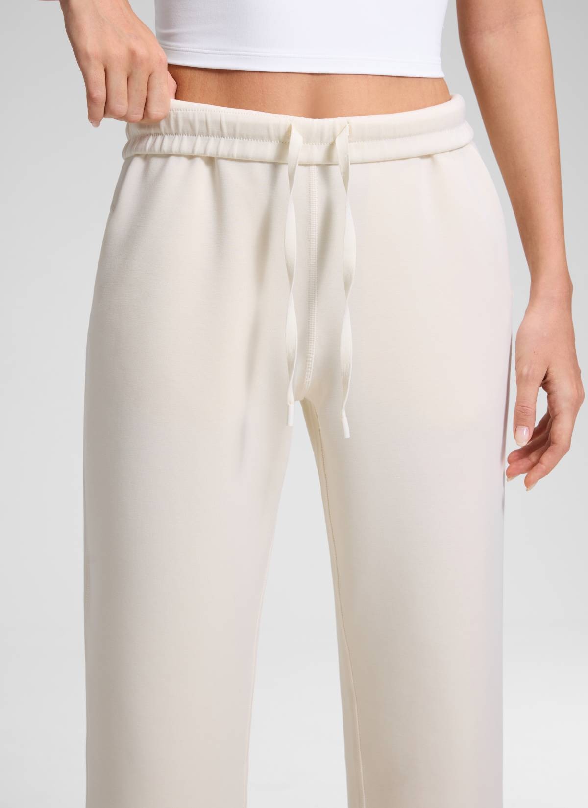 SoftAura Modal High Rise Pocket Sweatpant 24"