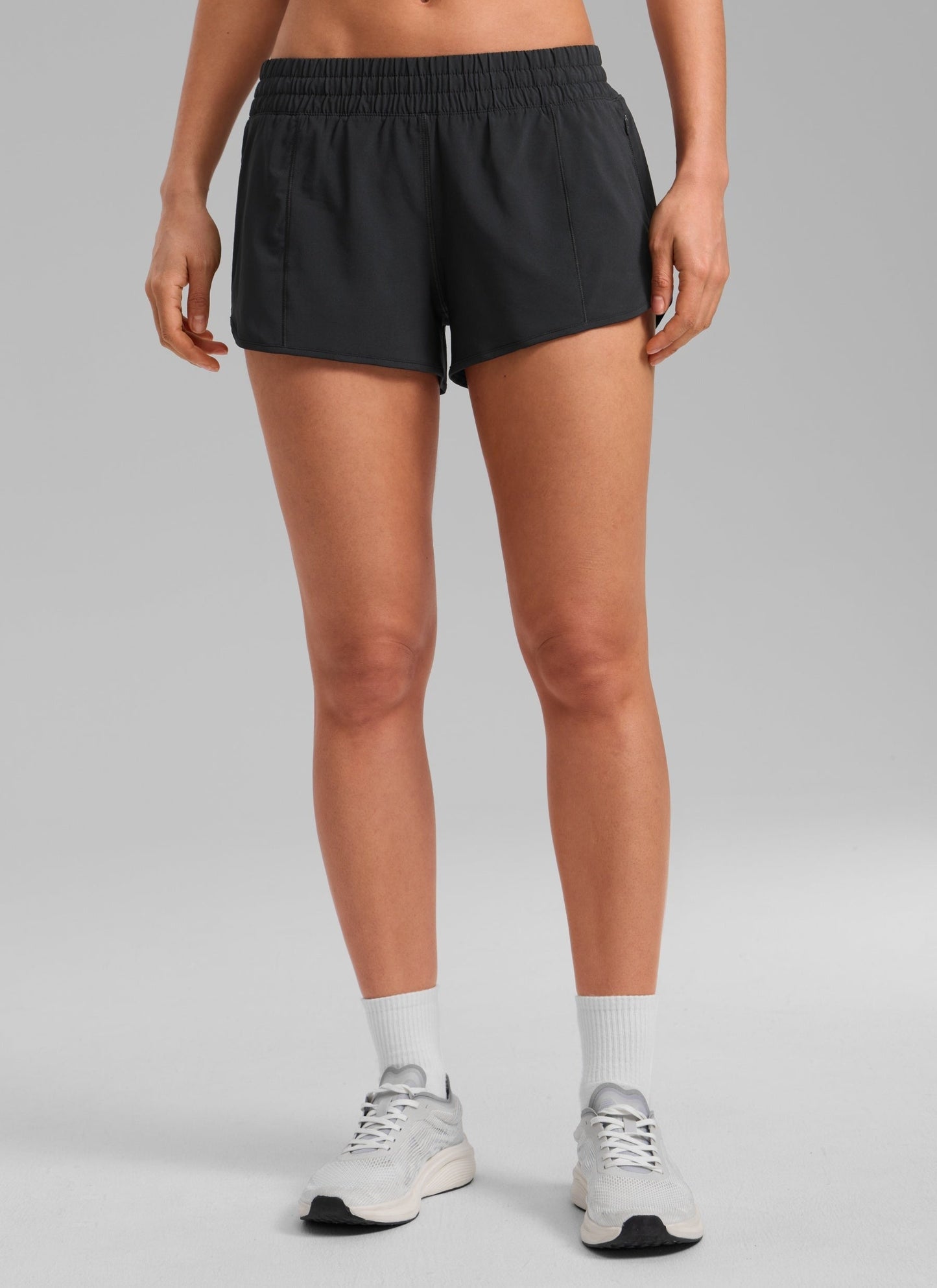 Feathery-Fit Soft Liner Zip Pocket Shorts 2.5''
