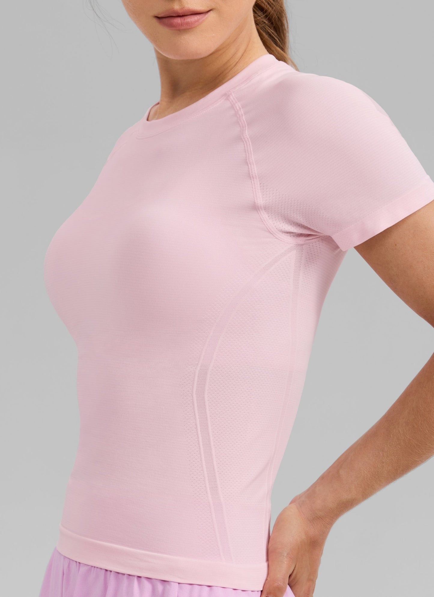 Seamless Waist Length Crewneck Short Sleeve