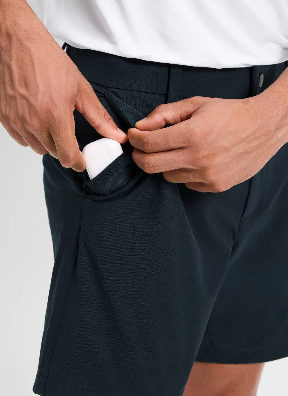 Stretch Cotton Pocket Chino Shorts 7"