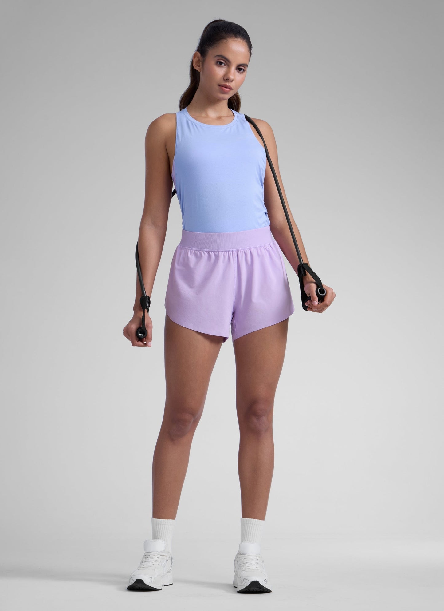Feathery-Fit Soft Lined Mid Rise Shorts 4''