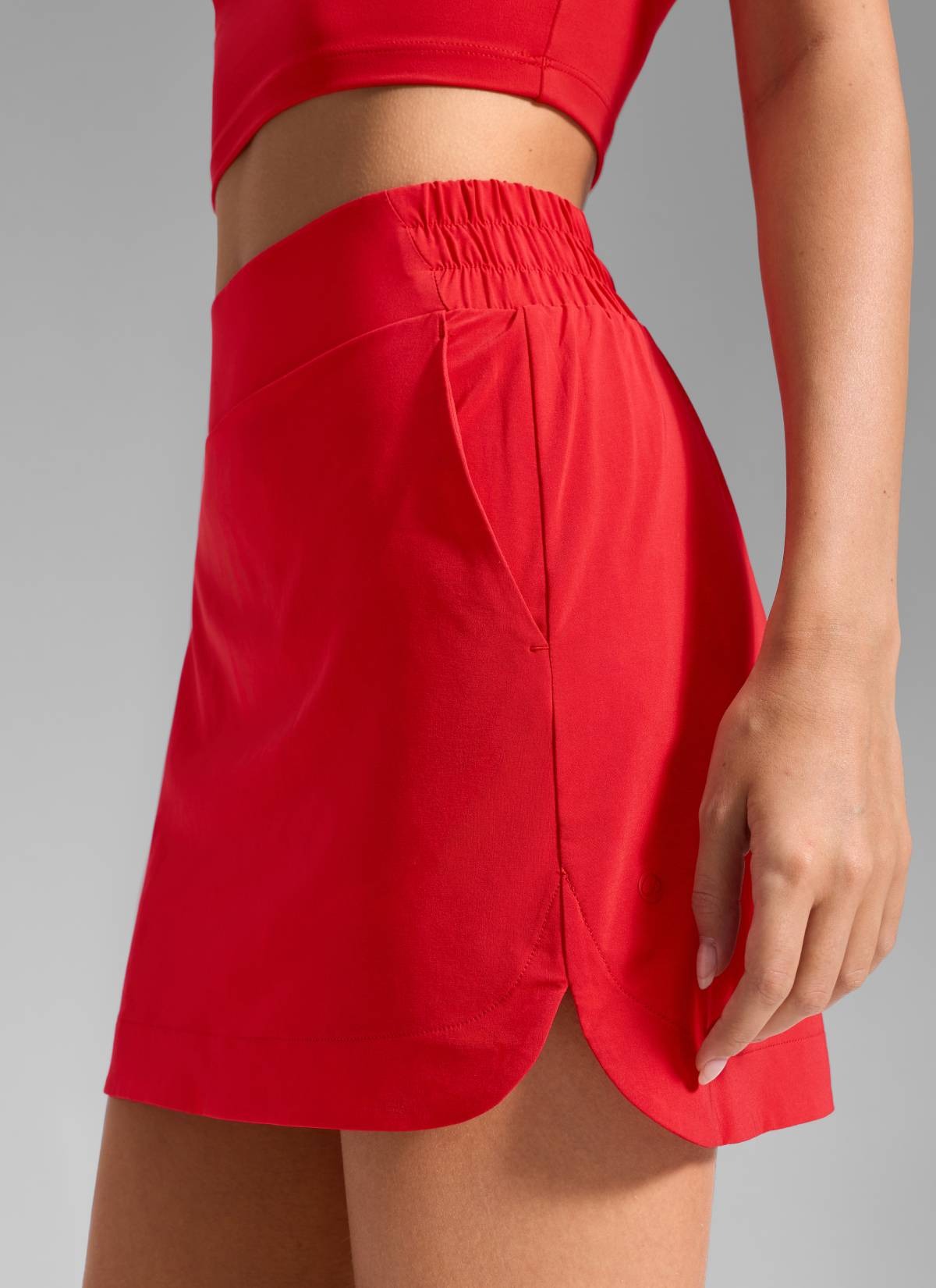 Feathery-Fit Soft Pocket High Rise Skirt 15''