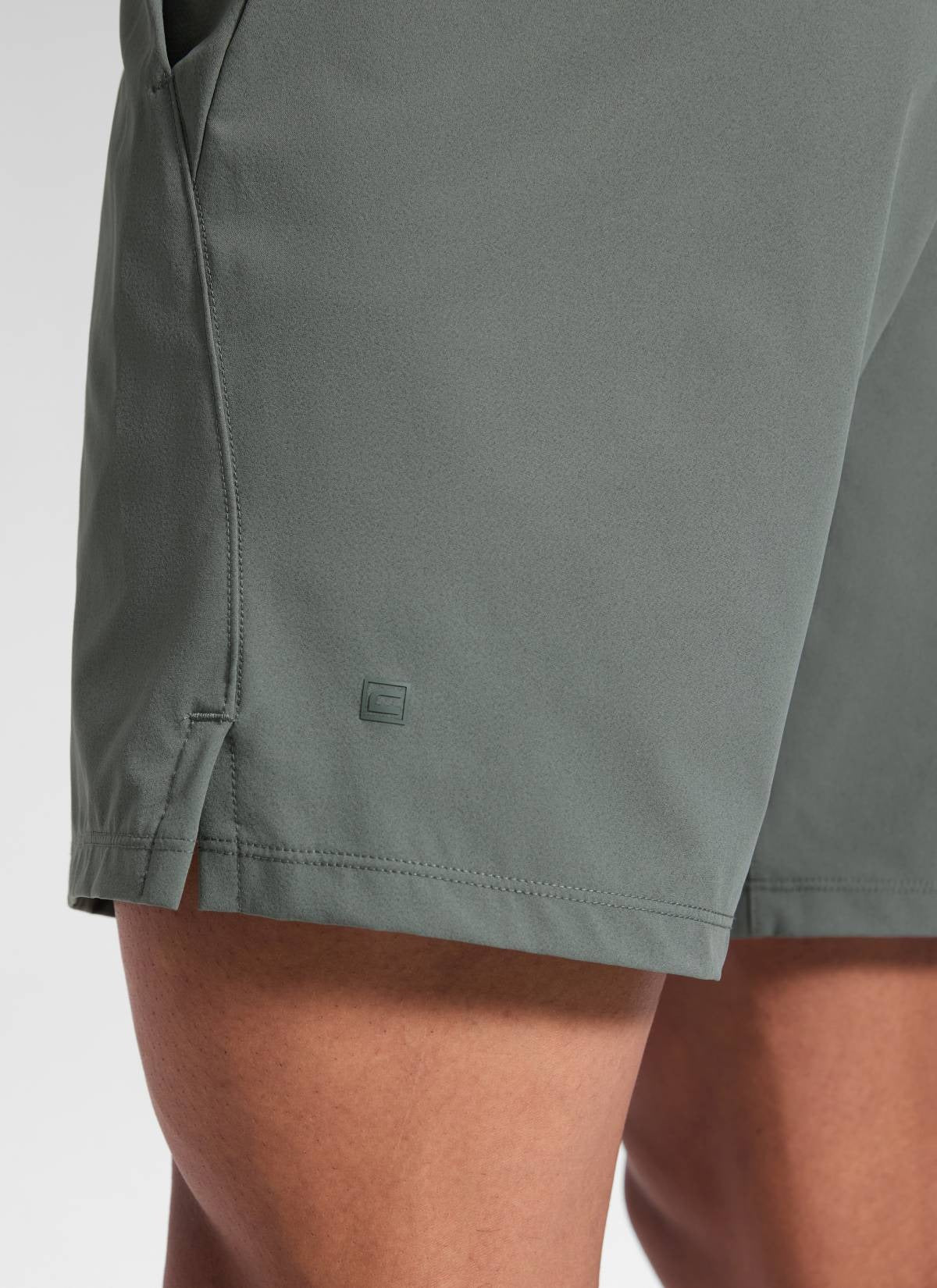 Motion Linerless Pocket Workout Shorts 7"