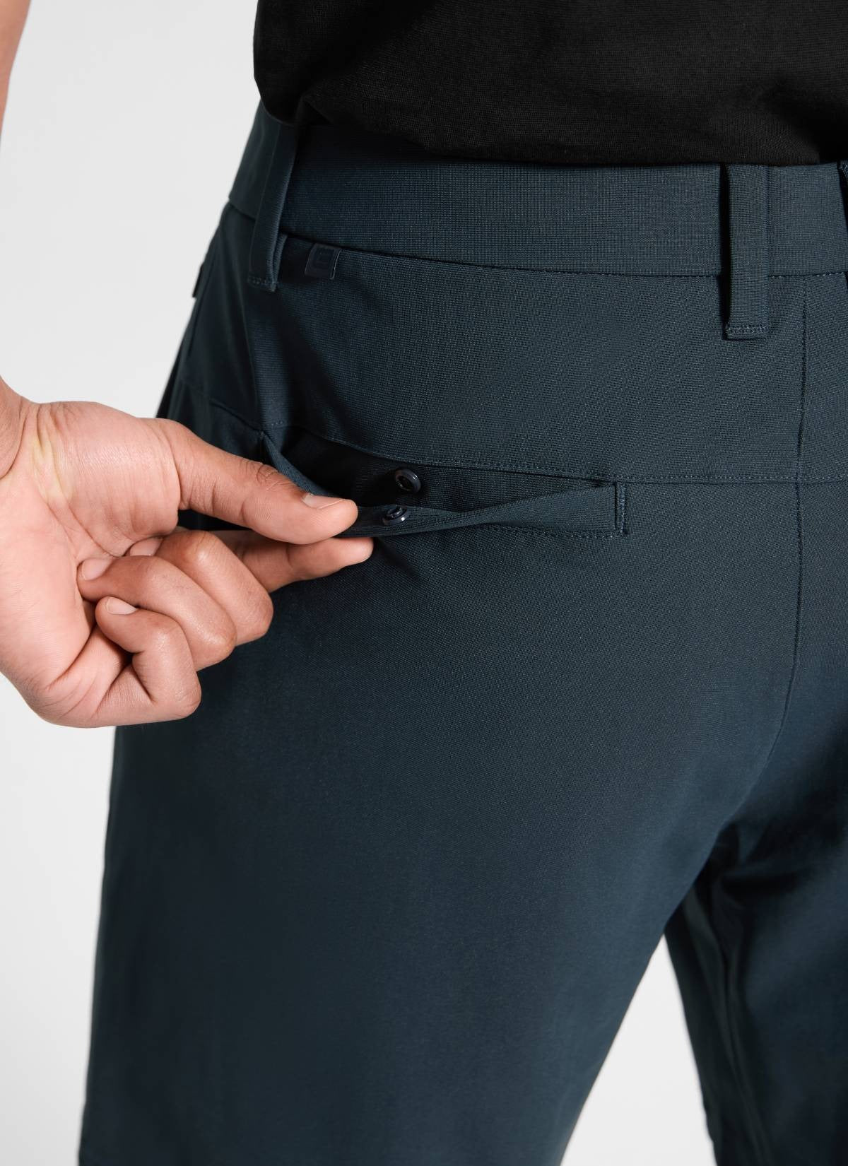 All-Day Comfy Golf Shorts with Pockets 7''