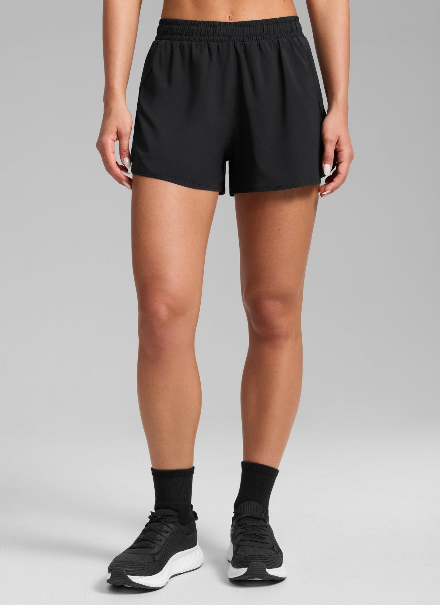 Feathery-Fit Soft Mid Rise Half Split Shorts 2.5''