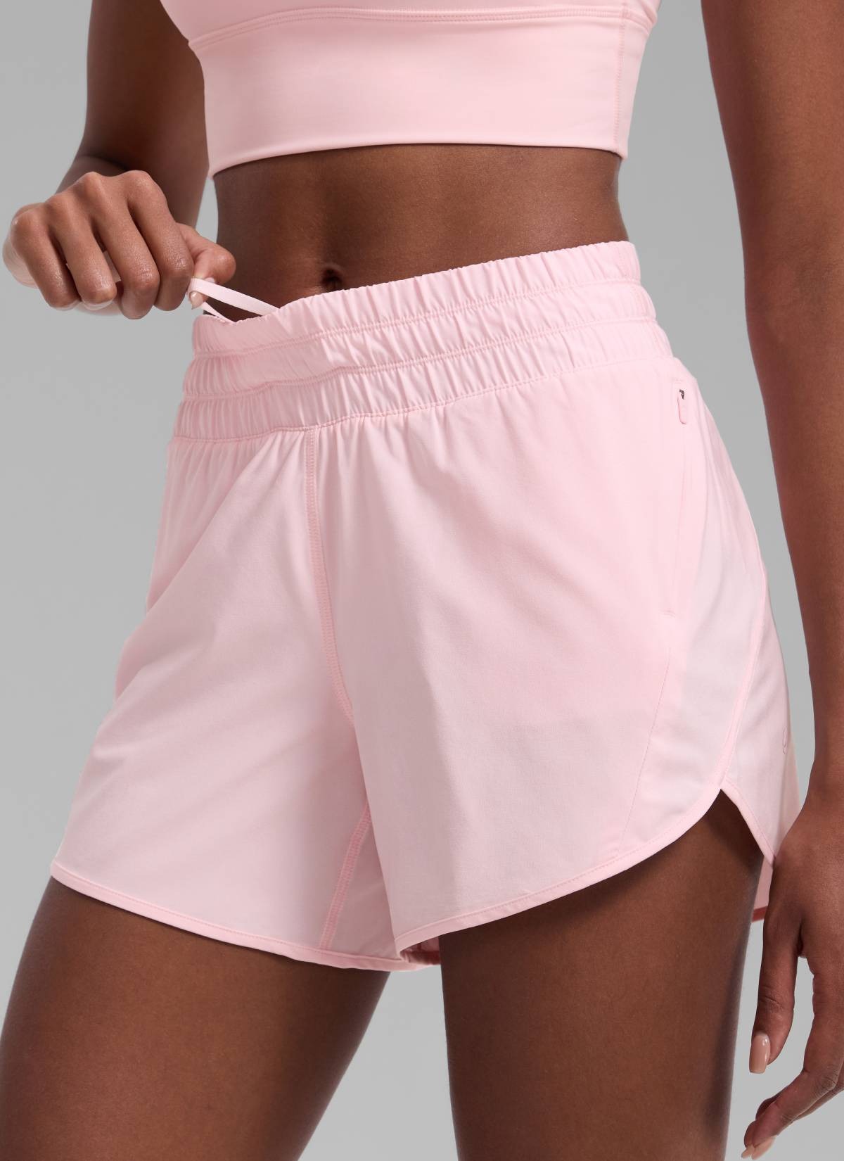 Feathery-Fit Soft Mid Rise Lined Shorts 5''
