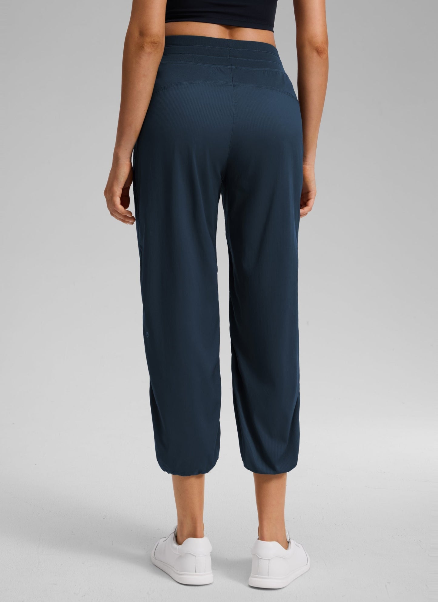 Lightweight Straight Leg Pocket Pant 24"