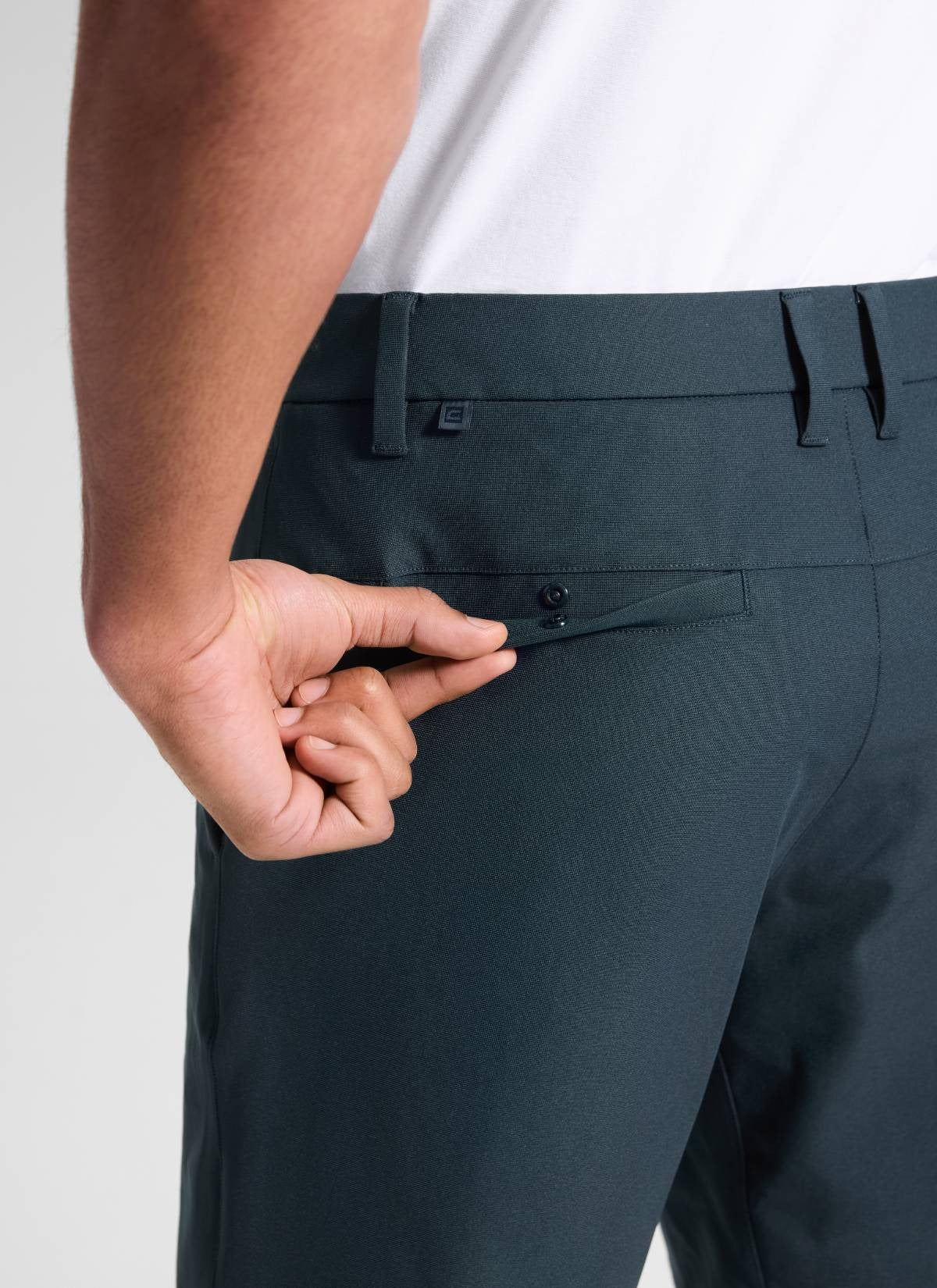 All-Day Comfy Golf Shorts with Pockets 9''