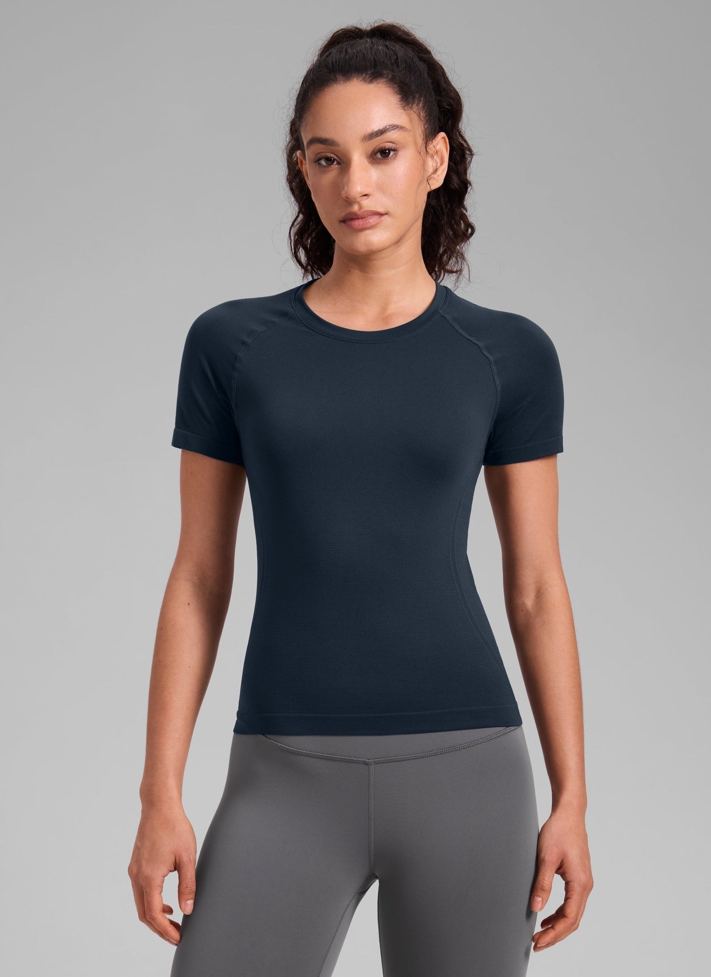 Seamless Waist Length Crewneck Short Sleeve