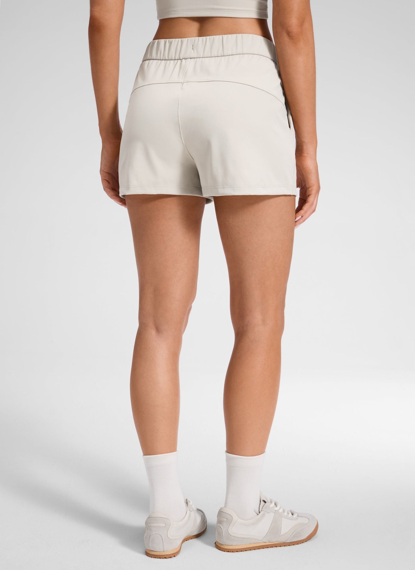 Stretch Mid Rise Pocket Shorts 2.5"