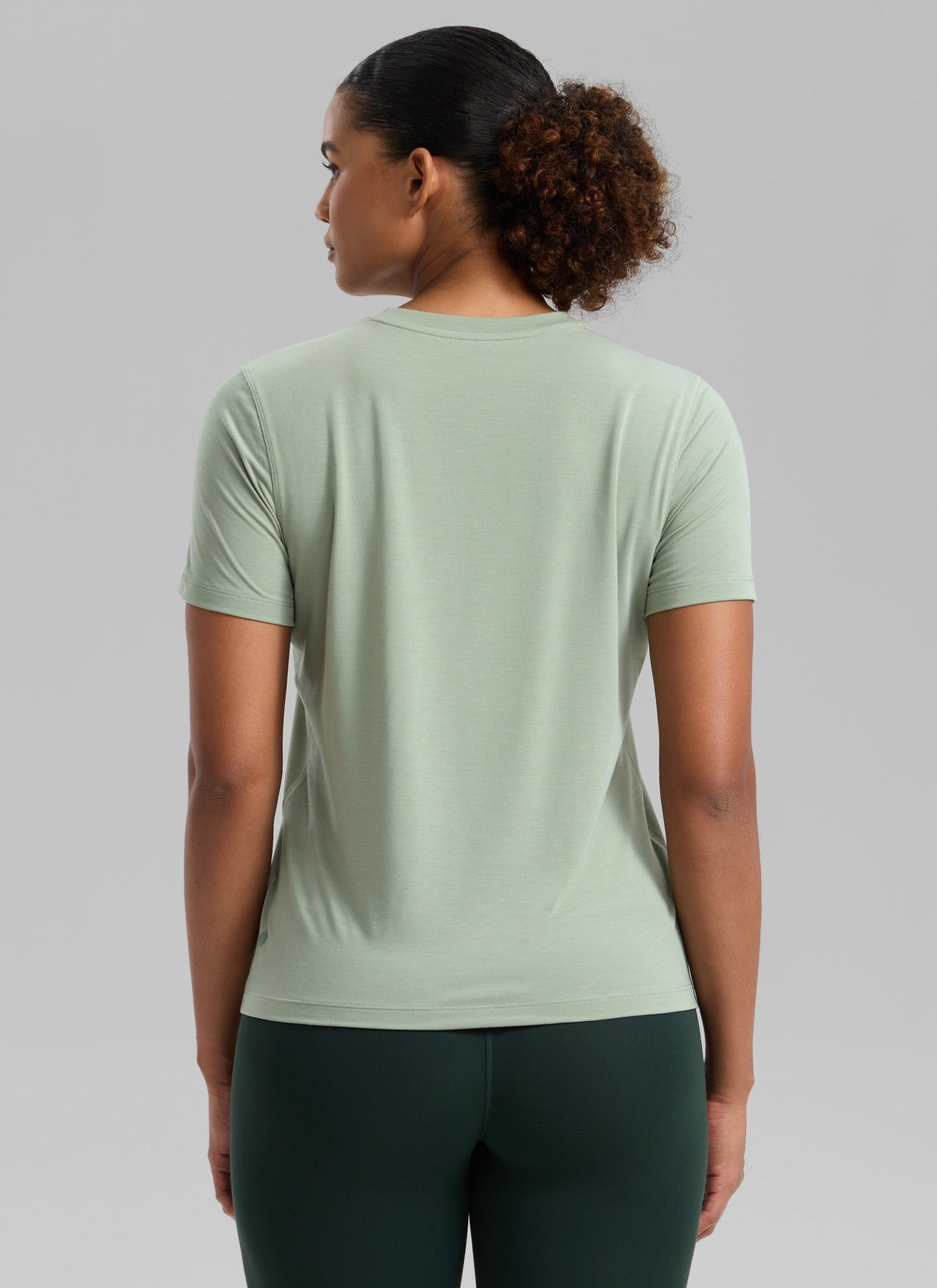 Quick Dry Crewneck Hip Length Short Sleeve