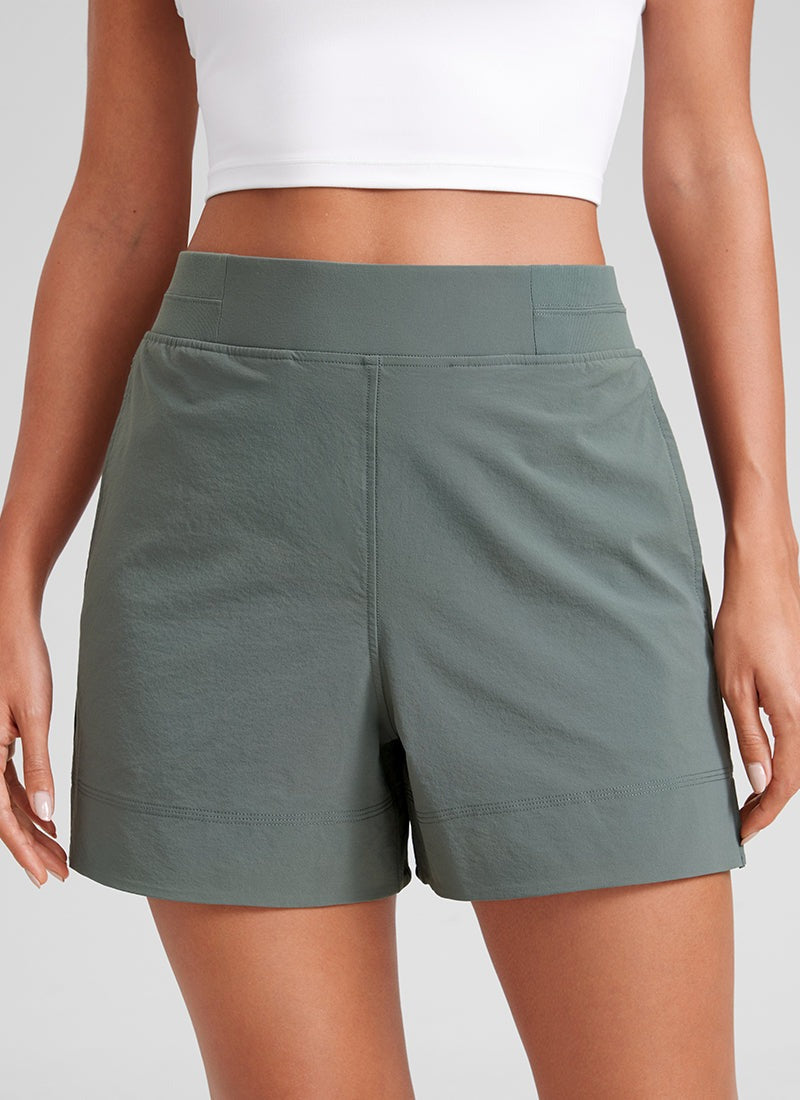 Linerless High Rise V Slit Pocket Shorts 4"
