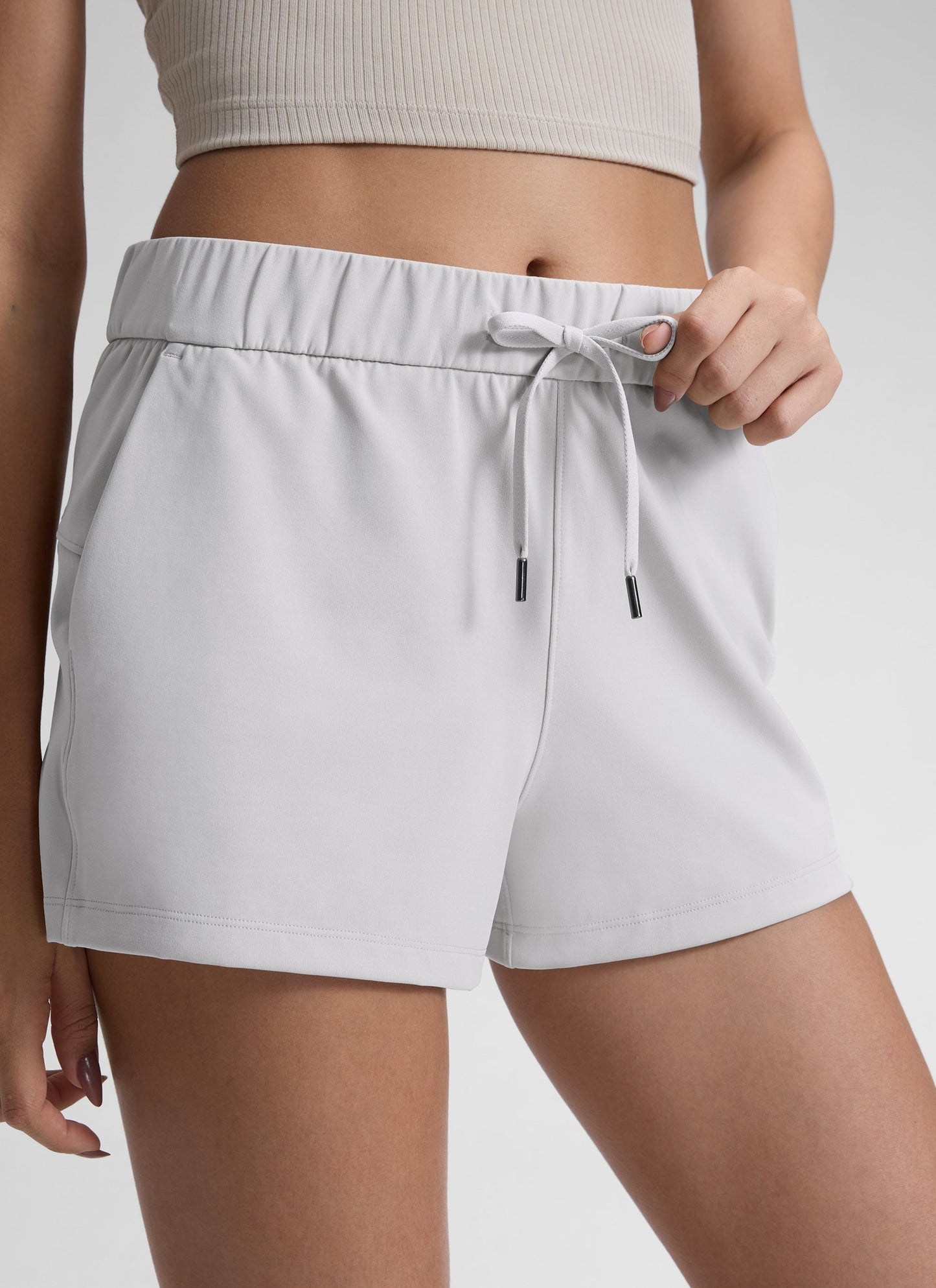 Stretch Mid Rise Pocket Shorts 2.5"