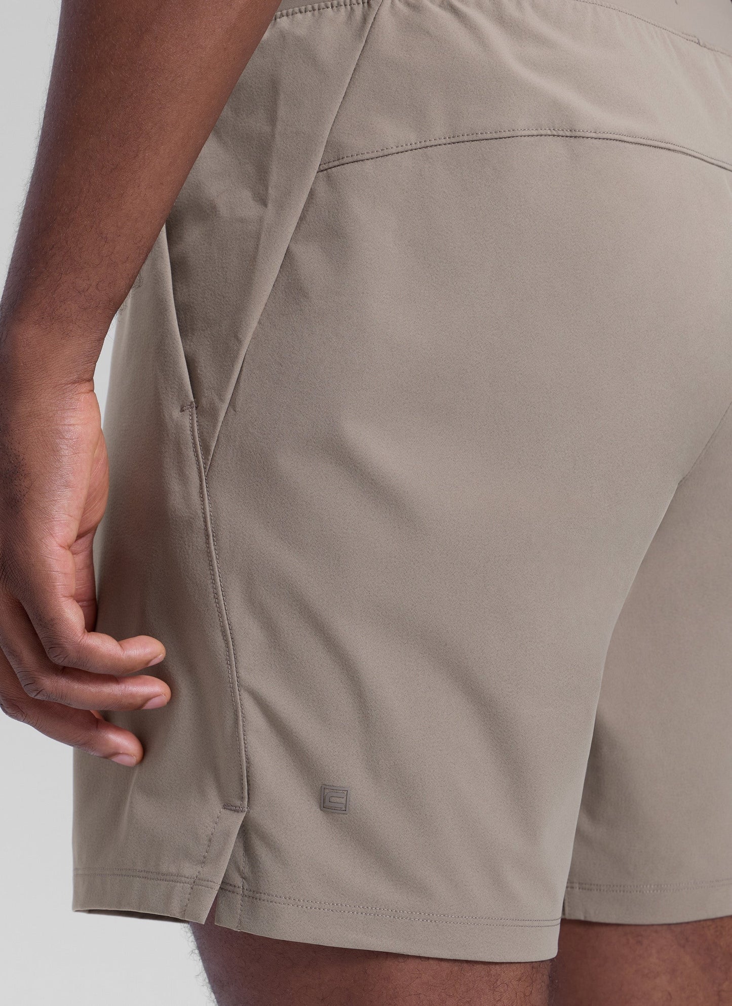 Motion Linerless Pocket Workout Shorts 7"