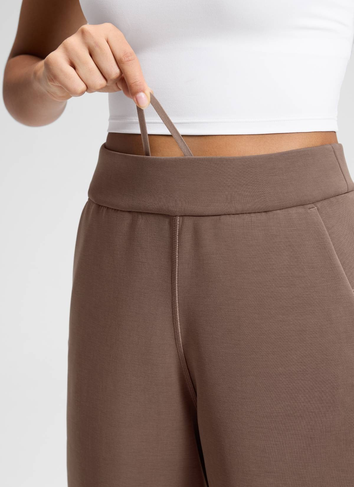 SoftAura Wide Leg Cropped Sweatpant 25"