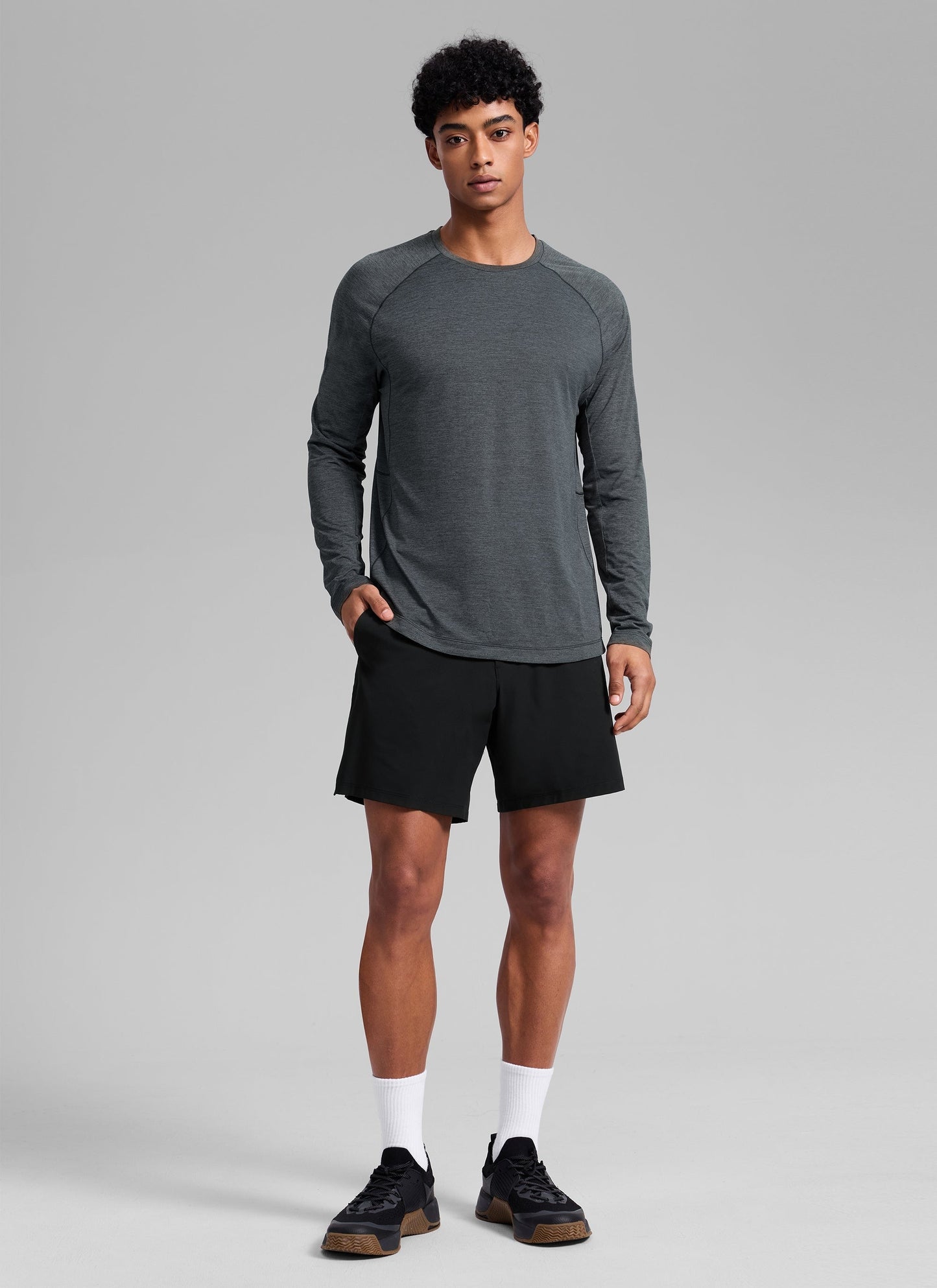 Lightweight Rounded Scallop Bottom Long Sleeves