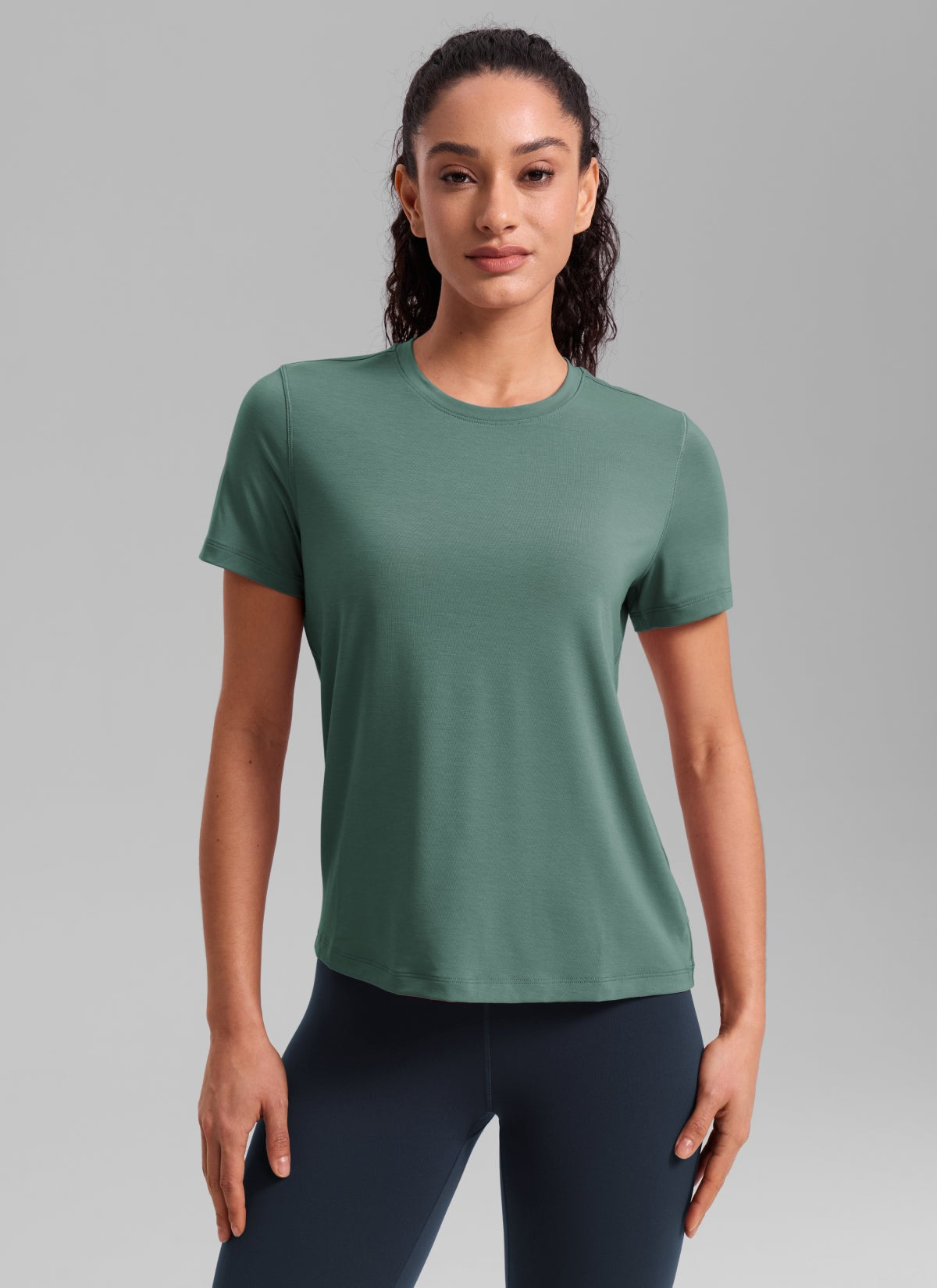 Quick Dry Crewneck Hip Length Short Sleeve