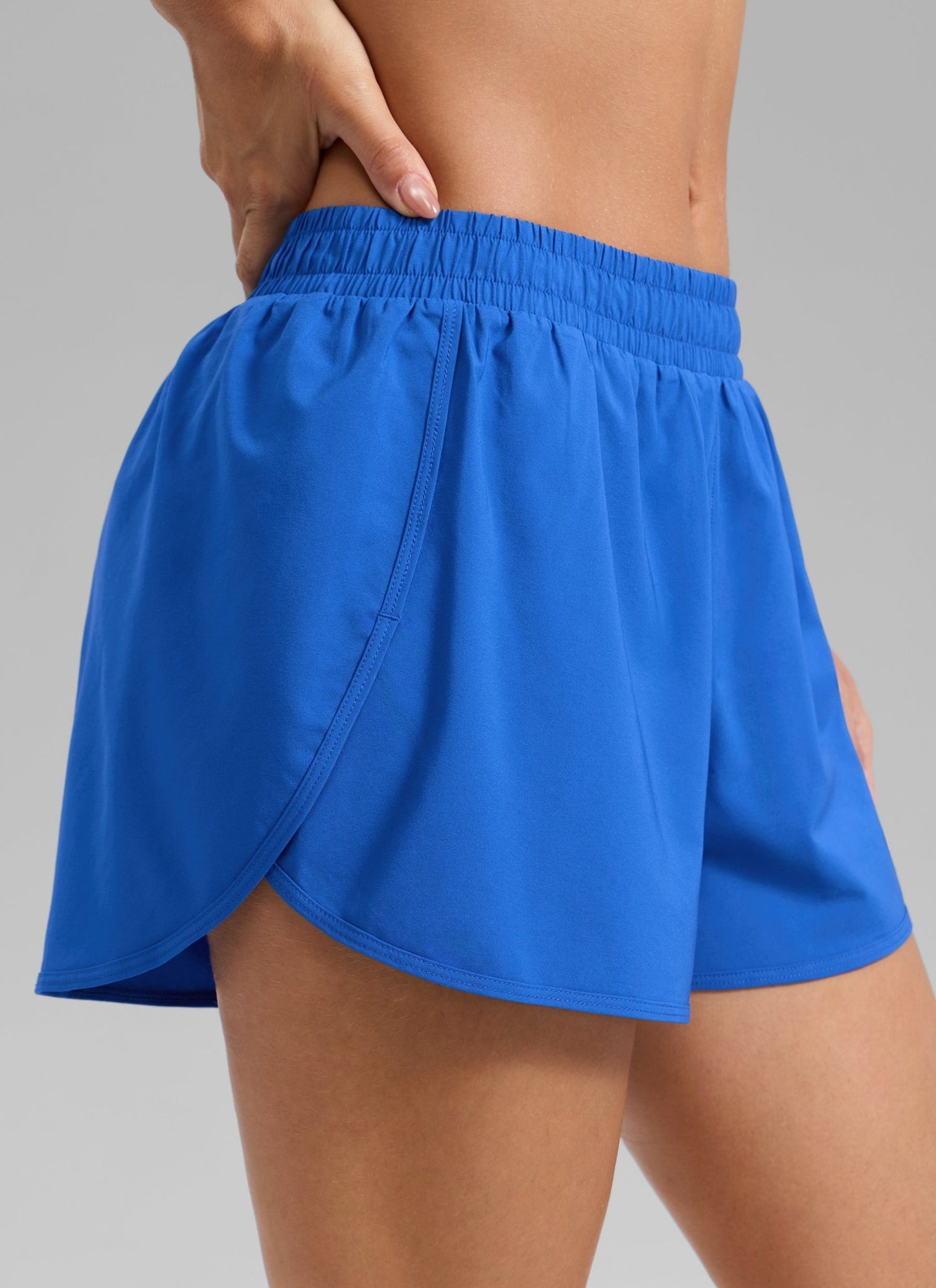 Feathery-Fit Soft Mid Rise Half Split Shorts 2.5''