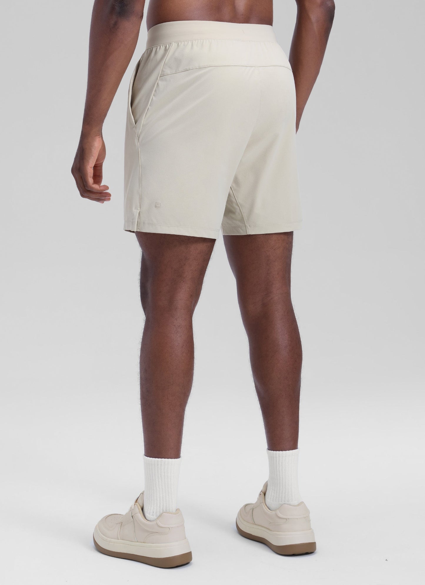 Motion Linerless Pocket Workout Shorts 7"