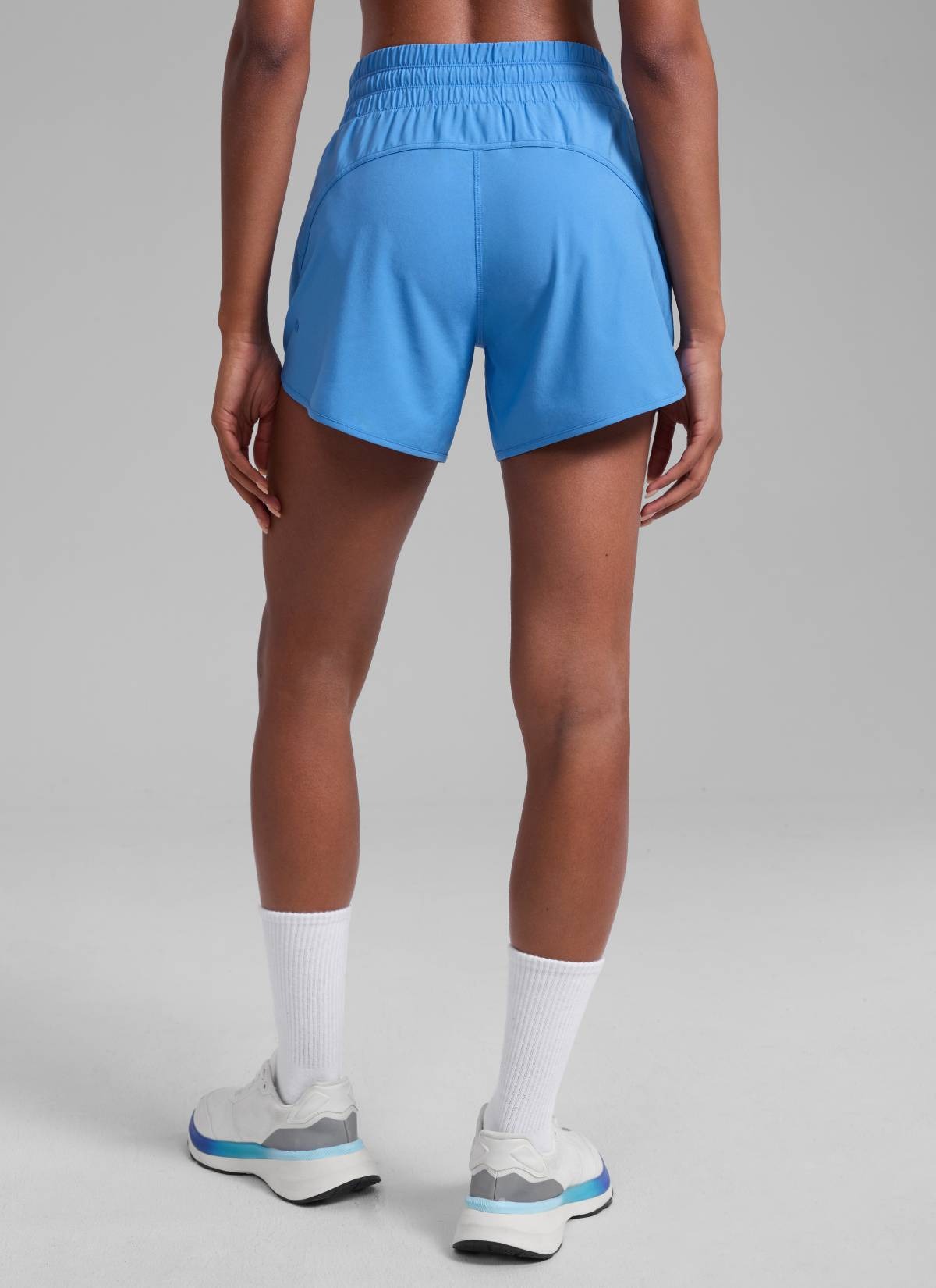 Feathery-Fit Soft Mid Rise Lined Shorts 5''