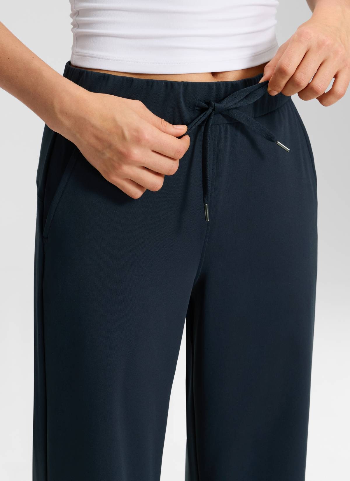 Walk the City Pocket Straight Leg Pant 30"