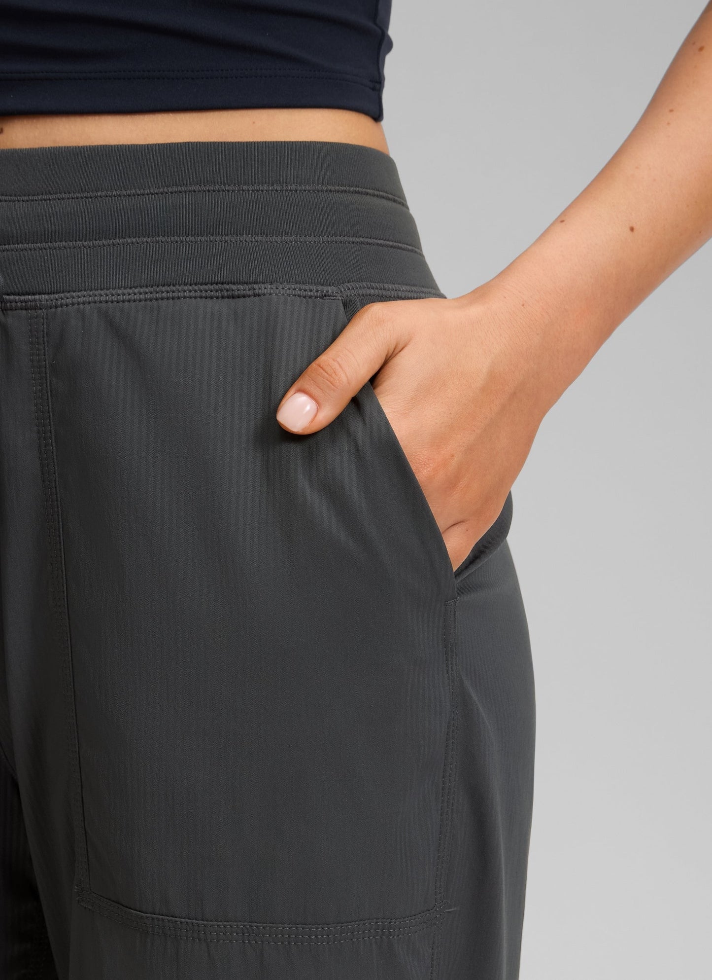 Lightweight Straight Leg Pocket Pant 24"