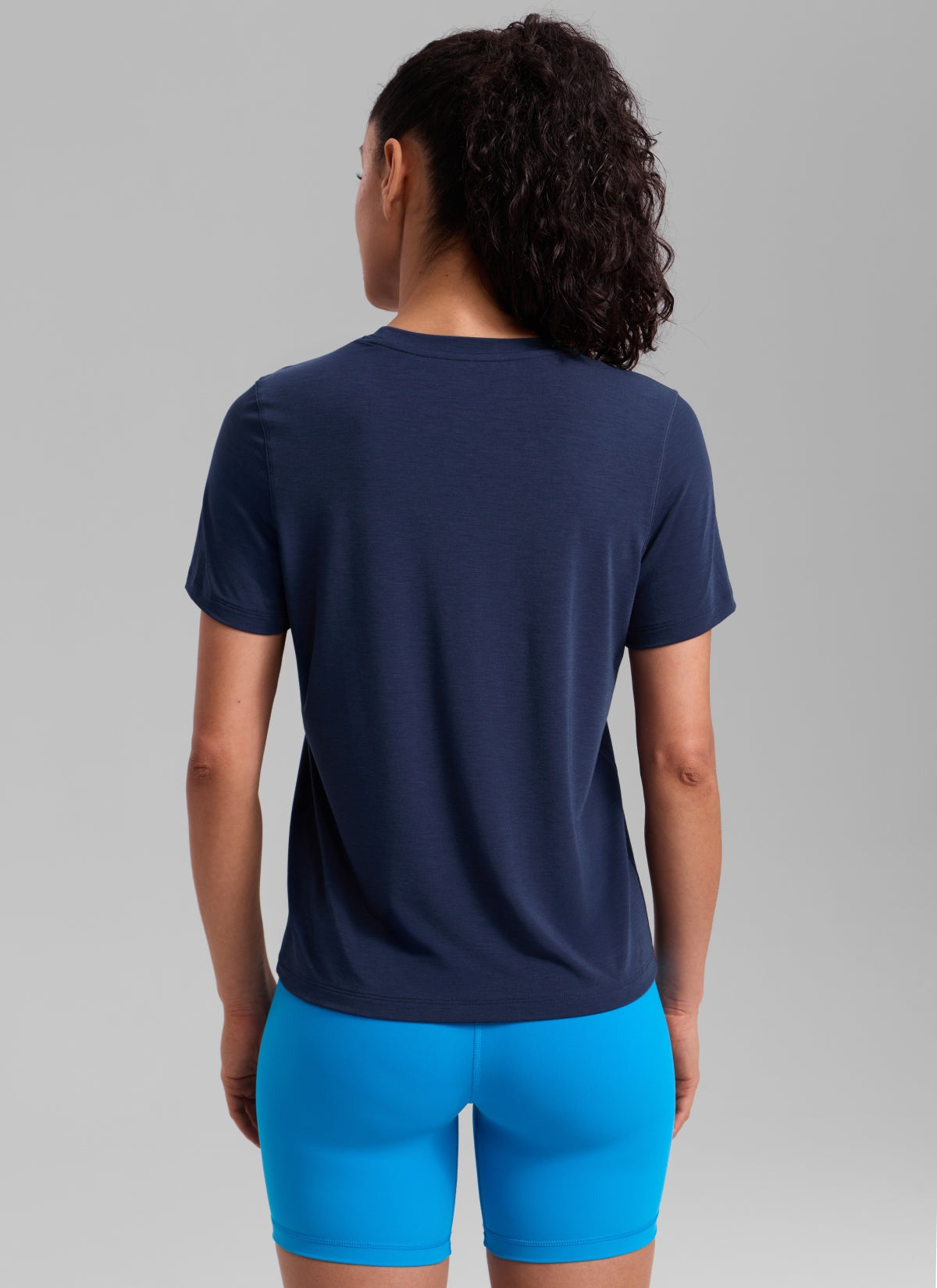 Quick Dry Crewneck Hip Length Short Sleeve