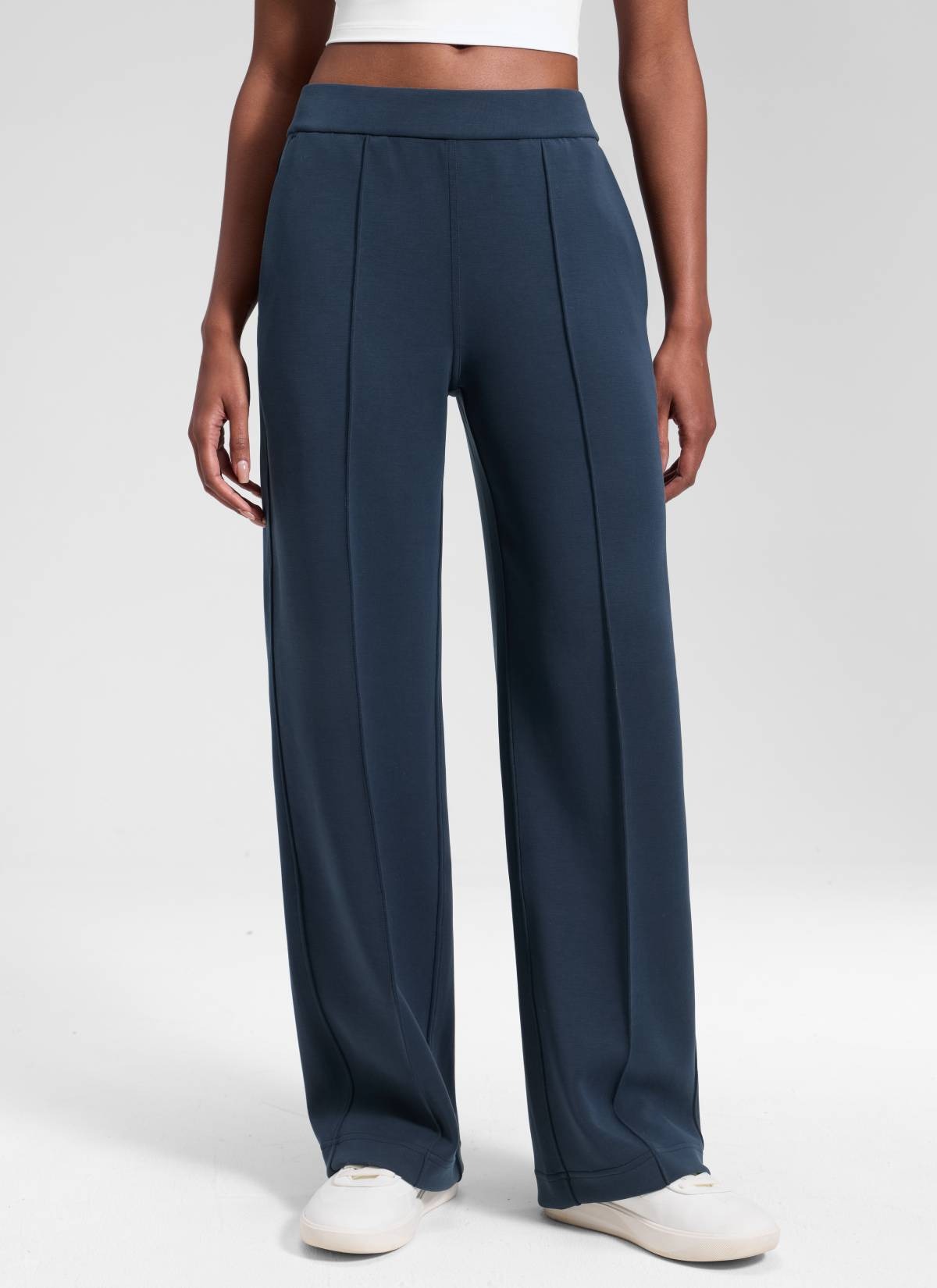 SoftAura Pintuck Straight Leg Sweatpant 30"