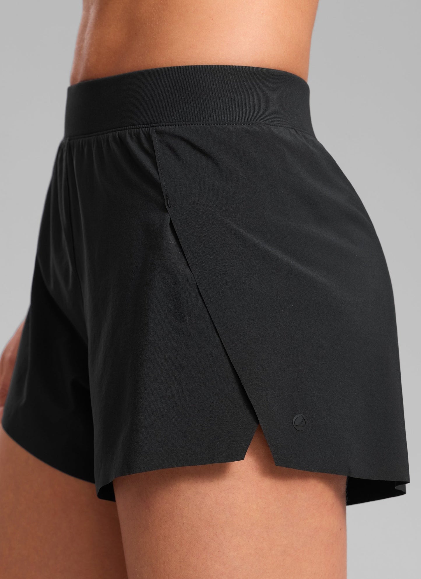 Feathery-Fit Soft Liner High Rise Shorts 2.5''