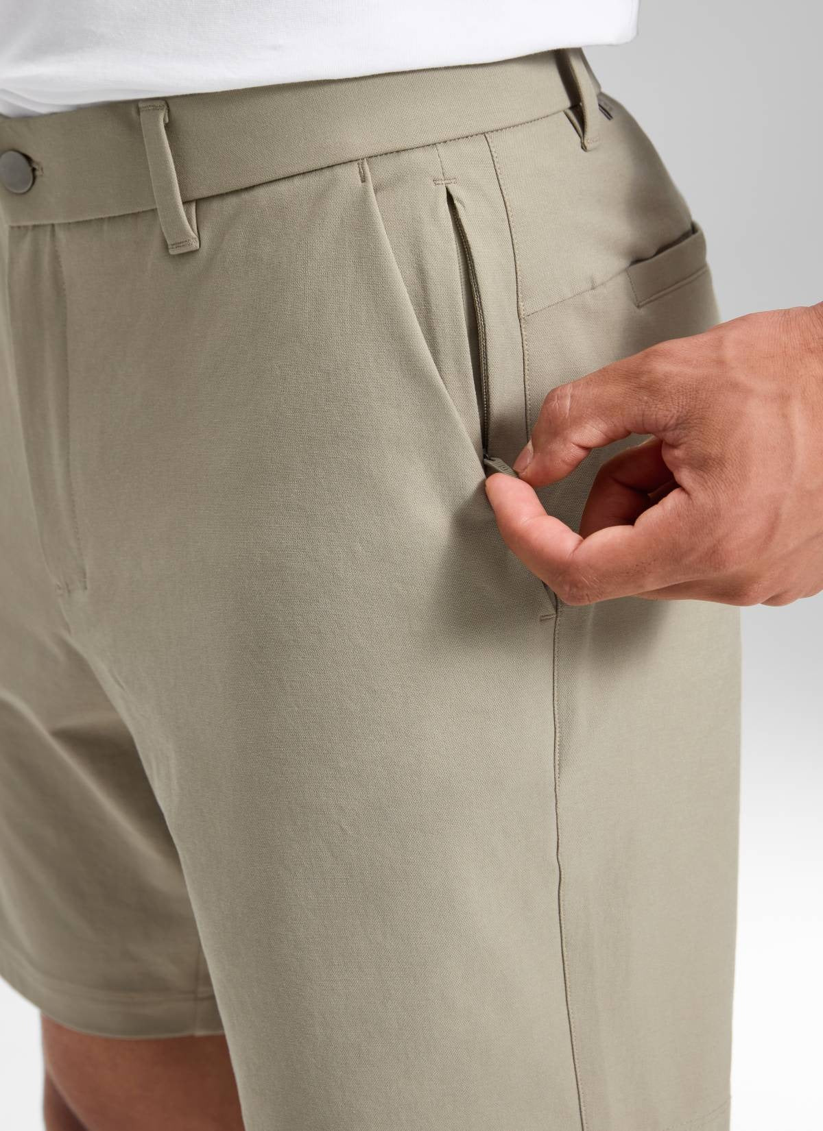 Stretch Cotton Pocket Chino Shorts 7"