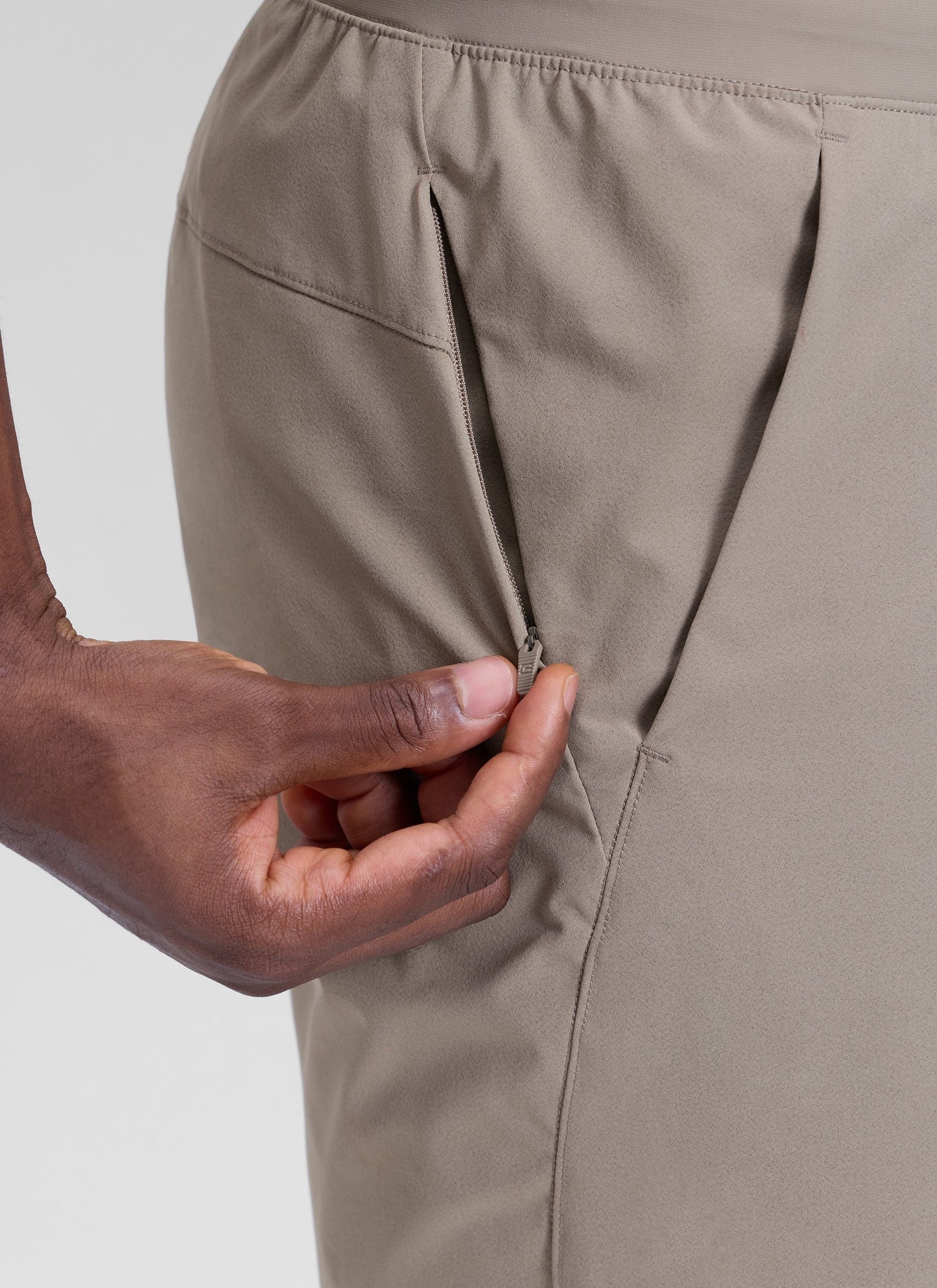 Motion Linerless Pocket Workout Shorts 7"
