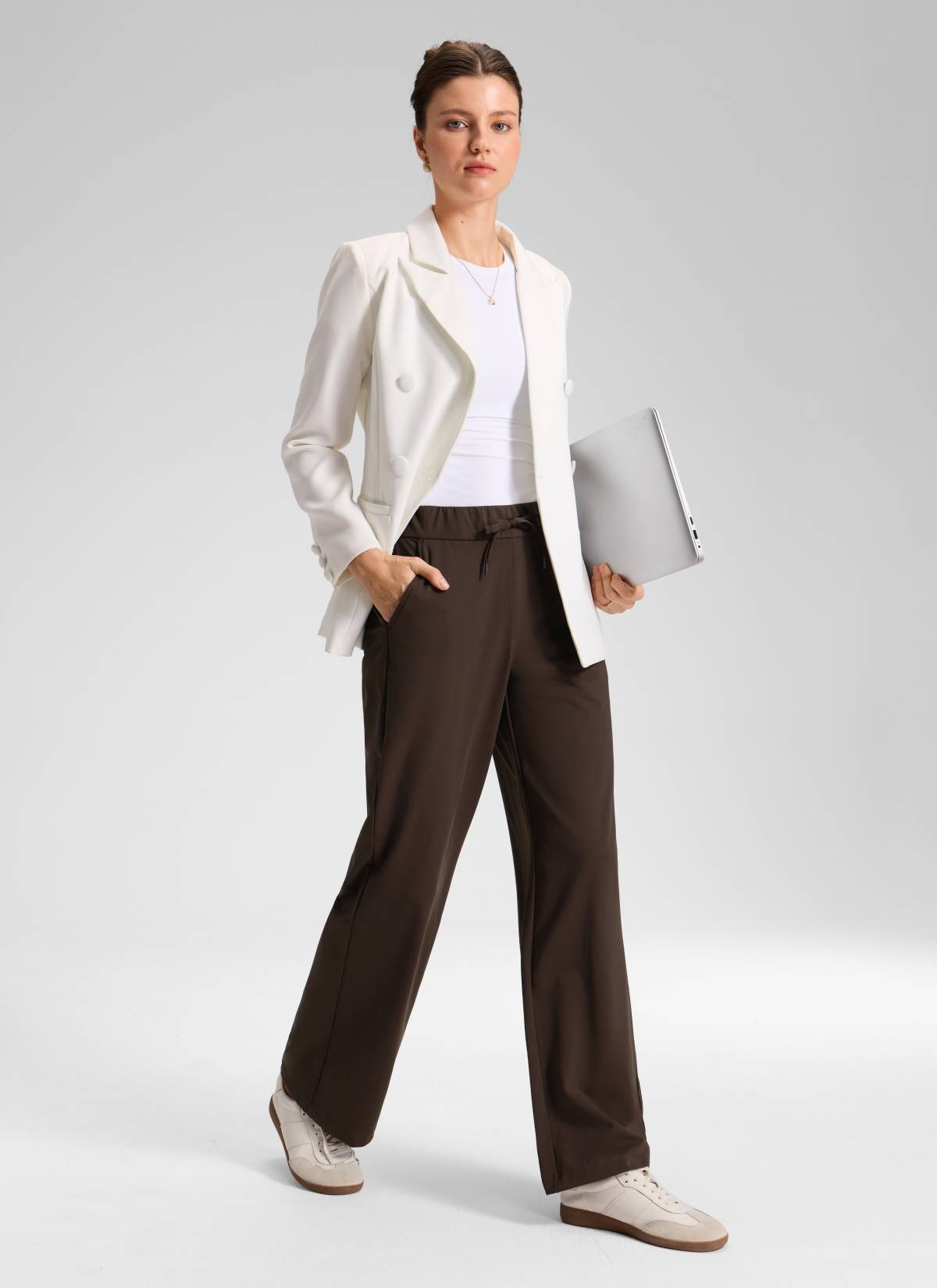 Walk the City Pocket Straight Leg Pant 30"