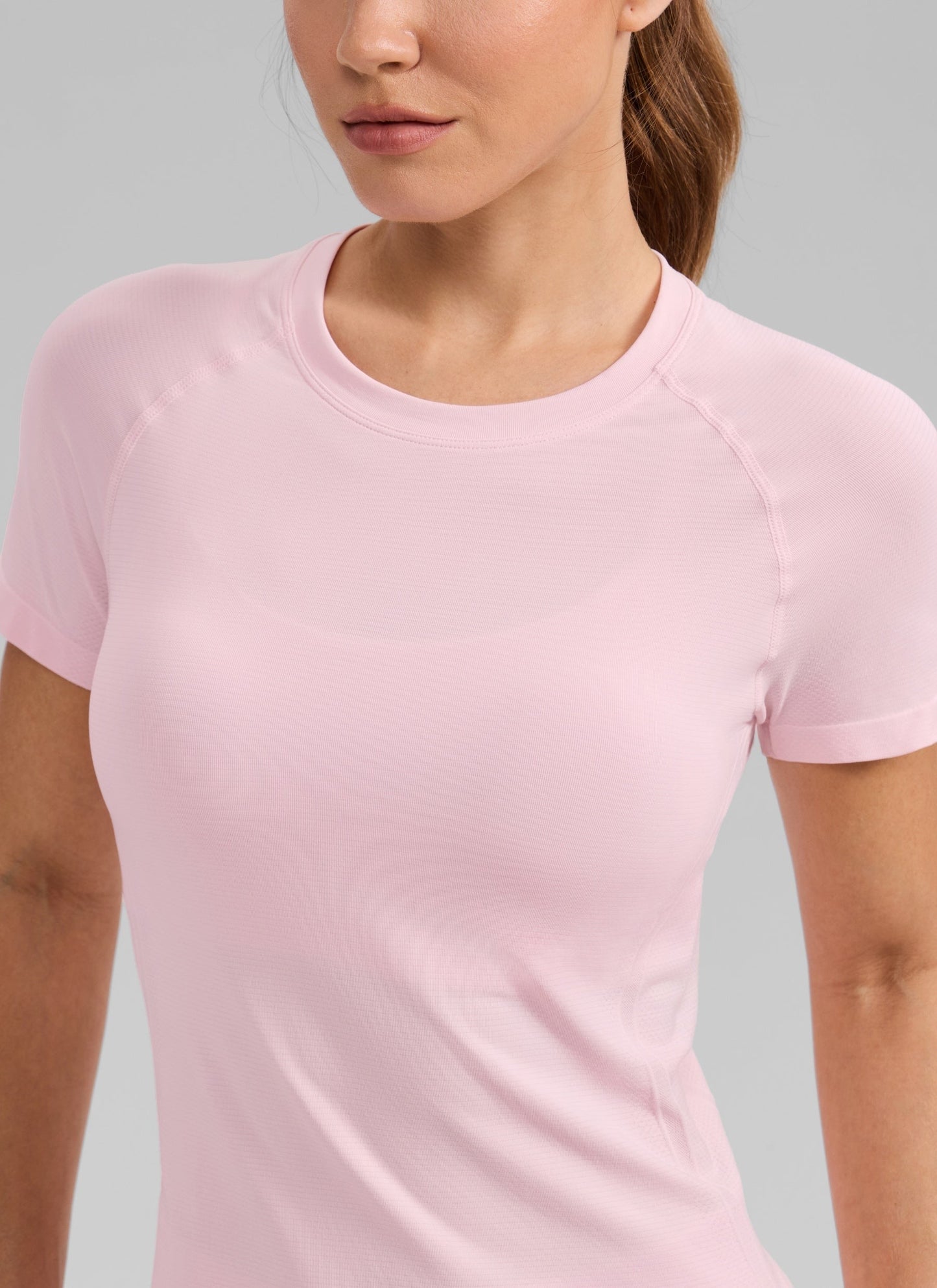 Seamless Waist Length Crewneck Short Sleeve
