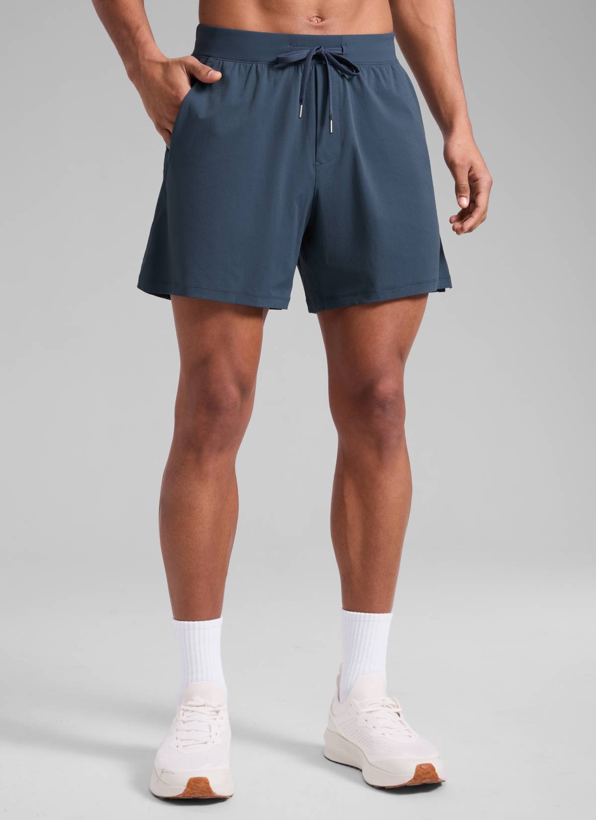 Lightweight Stretchy Athletic Workout Shorts with Zipper Pocket 5''