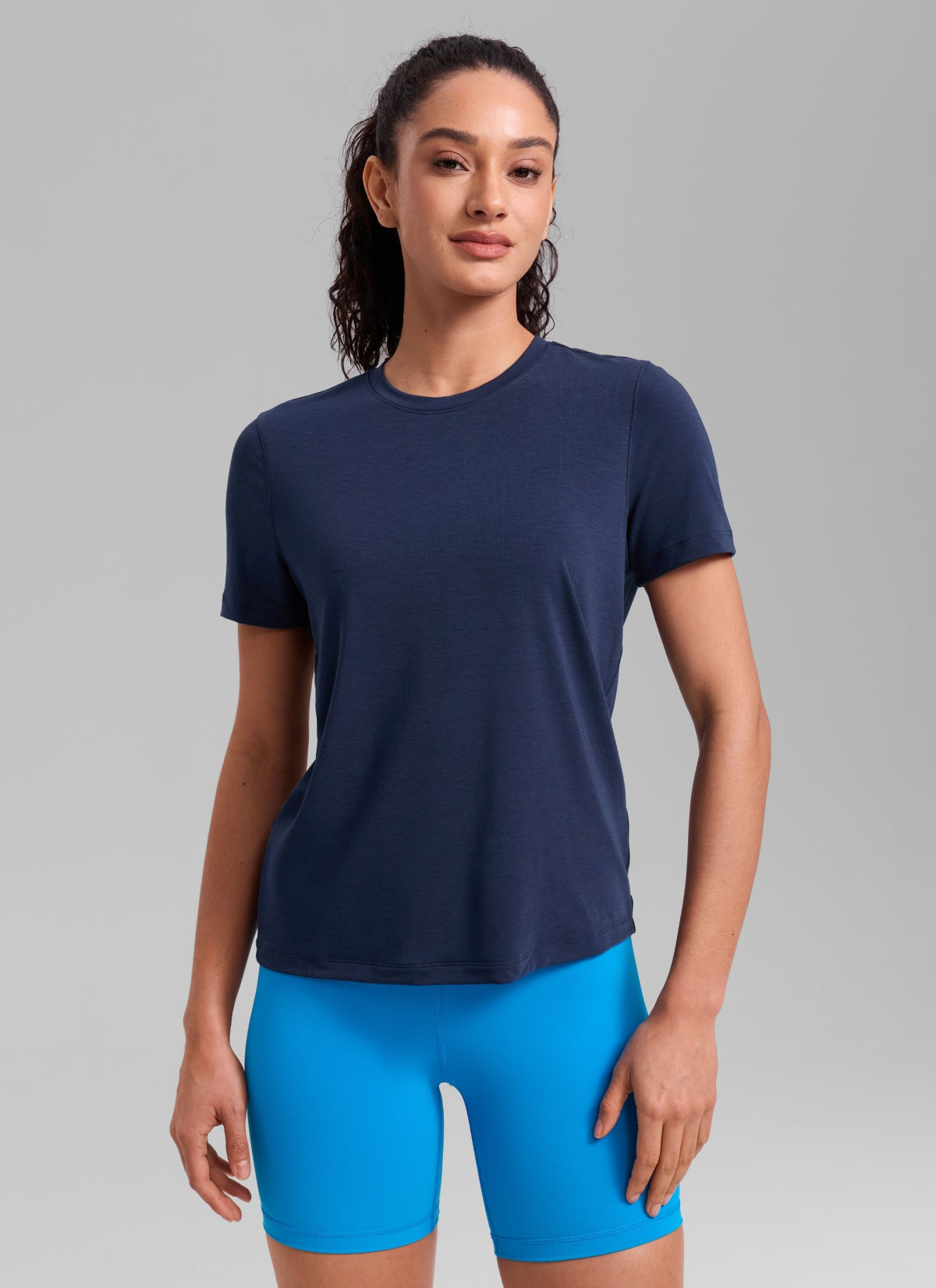 Quick Dry Crewneck Hip Length Short Sleeve