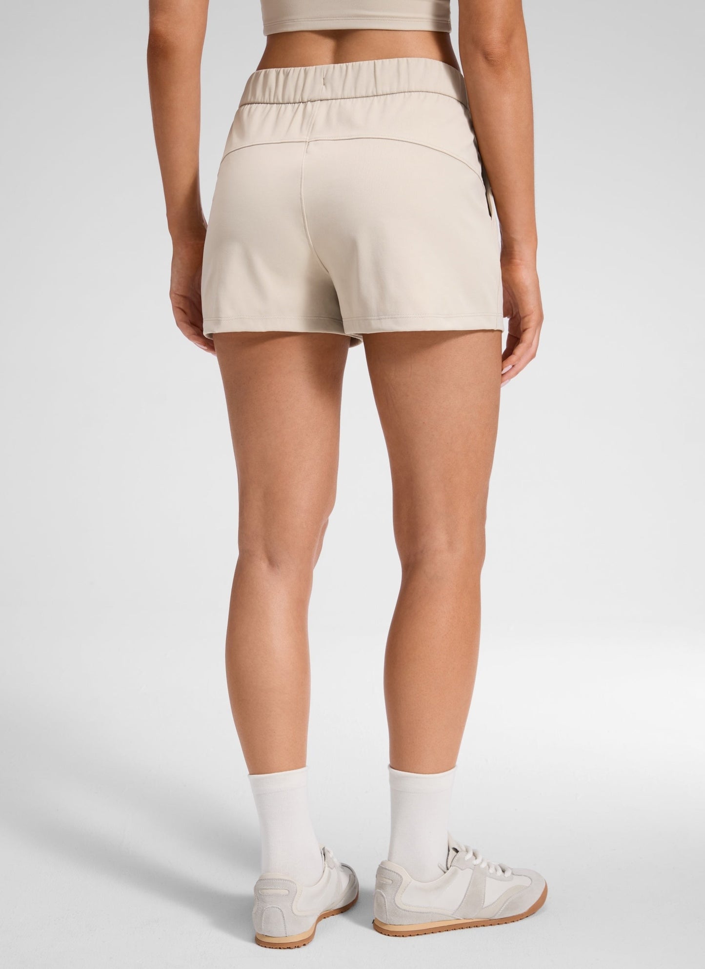 Stretch Mid Rise Pocket Shorts 2.5"