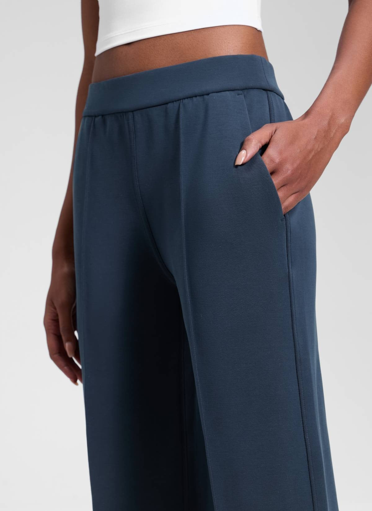 SoftAura Pintuck Straight Leg Sweatpant 30"