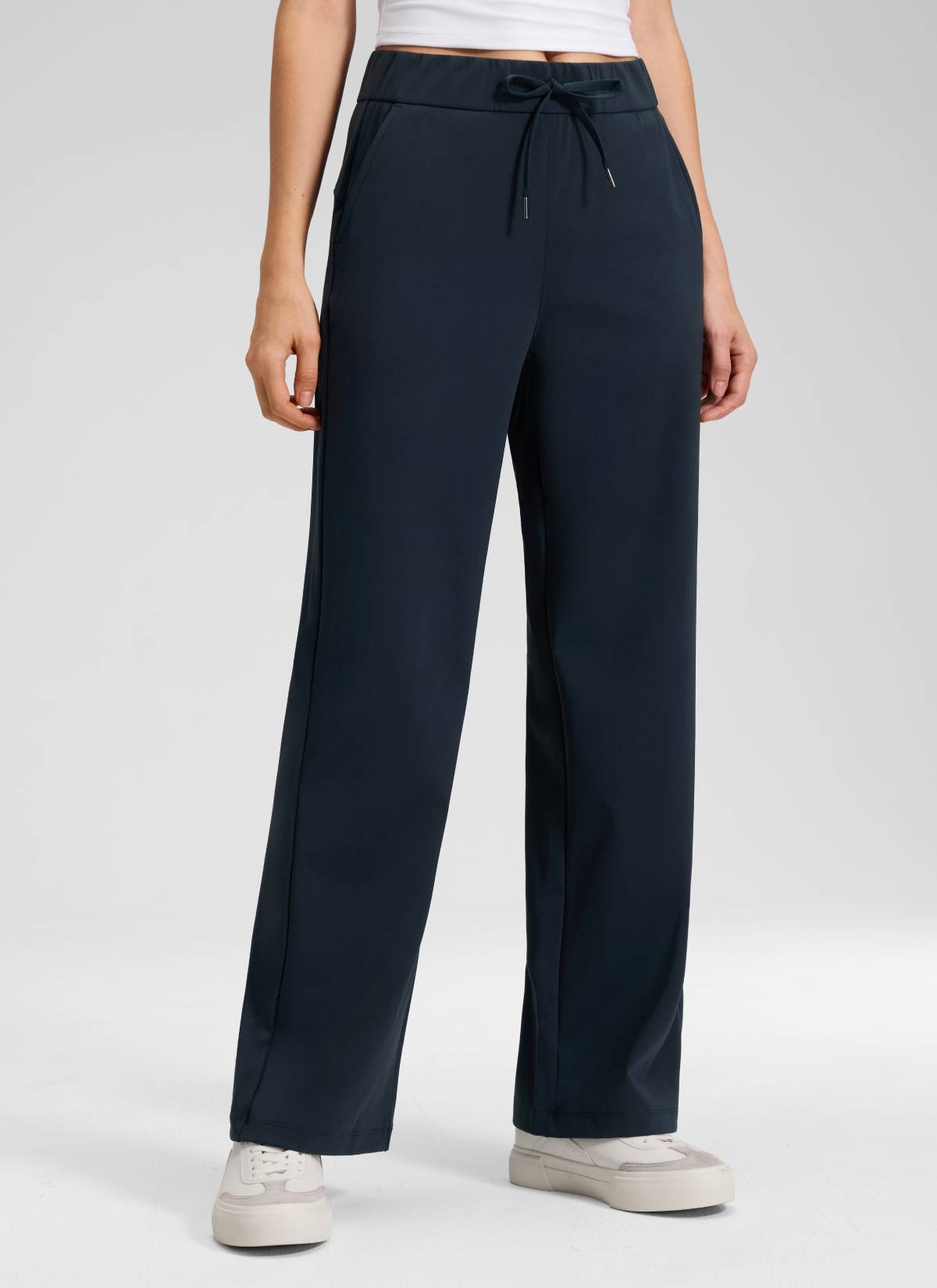 Walk the City Pocket Straight Leg Pant 30"
