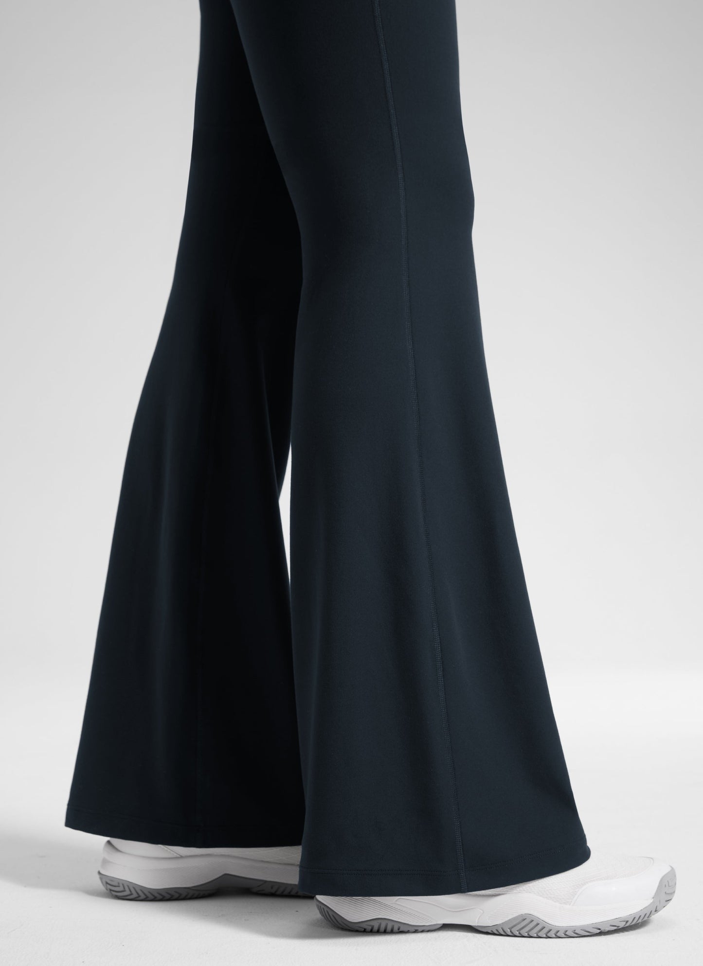 Butterluxe Maternity Flare Pocket Legging 33"