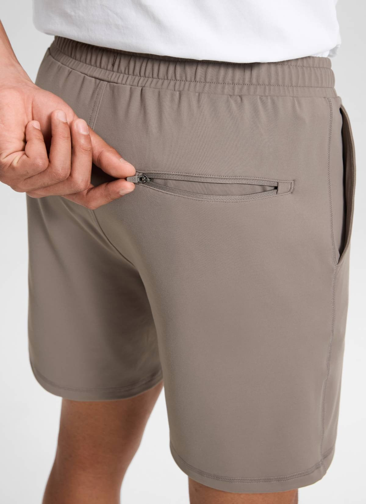 Drawstring Performance Knit Shorts 7"