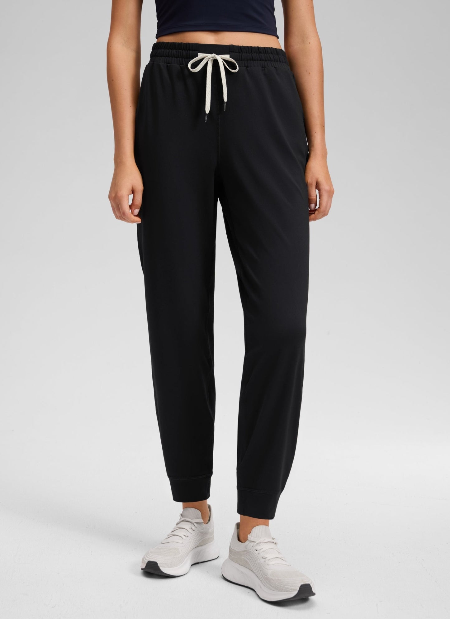 Drawstring Performance Pocket Jogger 27.5"