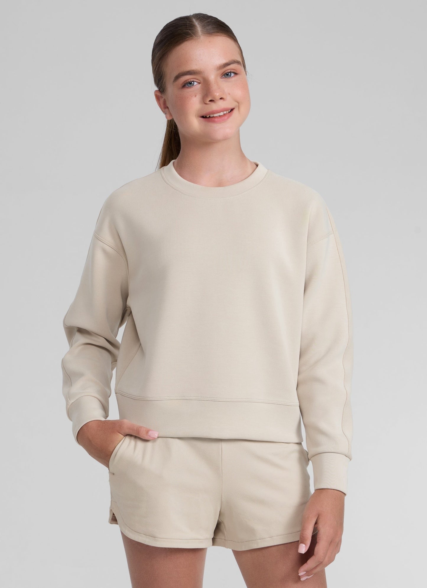 SoftAura Pullover Workout Sweatshirt