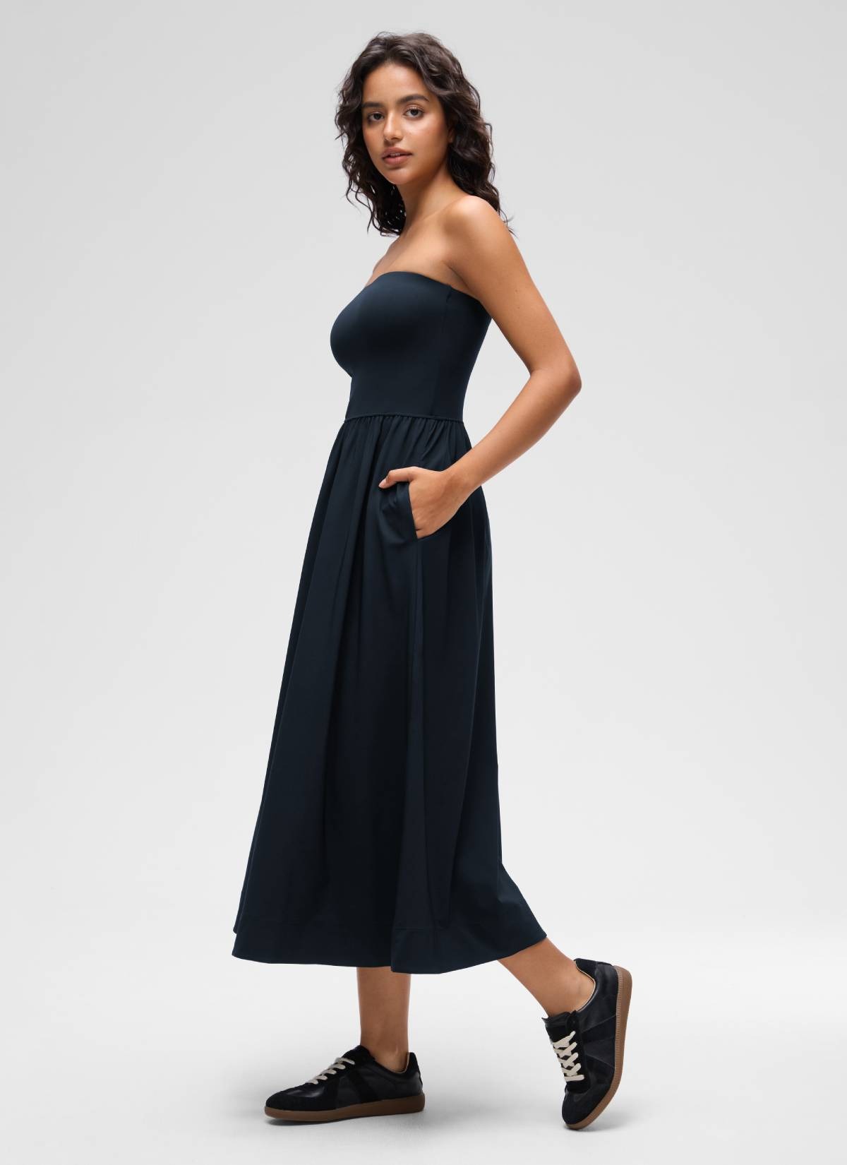 Dual-fabric Strapless Maxi Dress