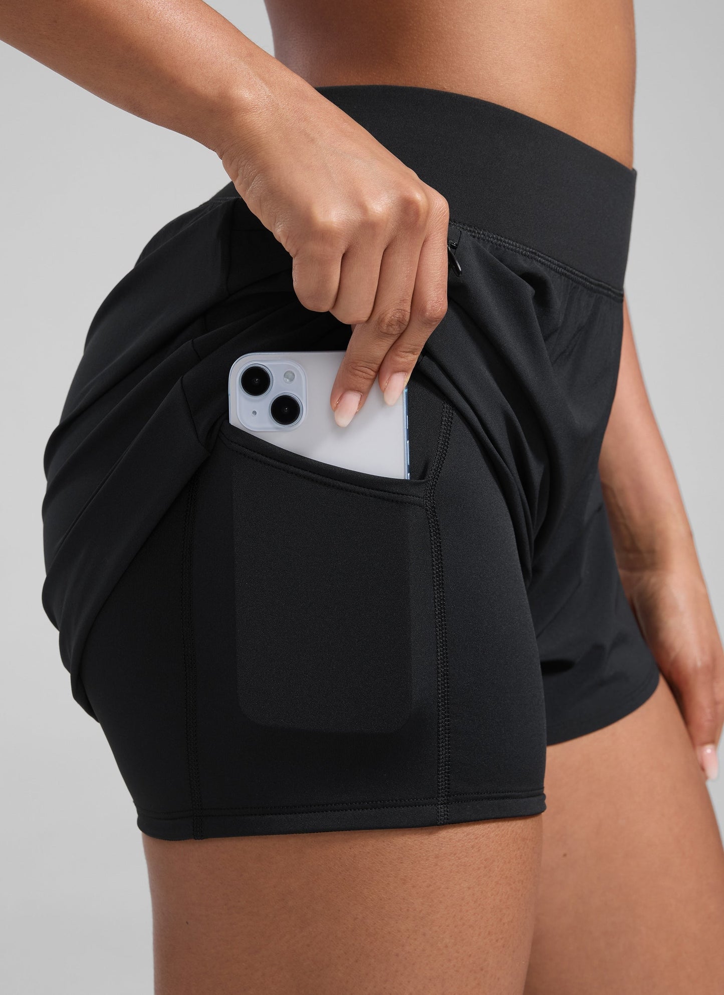 Feathery-Fit Soft 2 in 1 Zip Pocket Shorts 3"