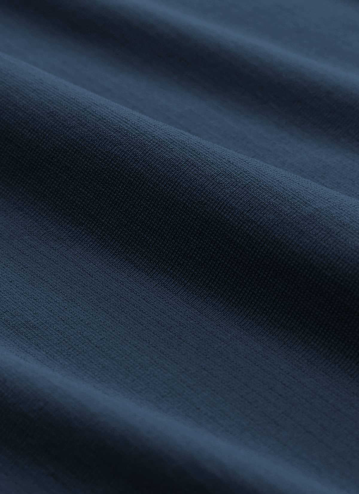 Seamless Hip Length Short Sleeve