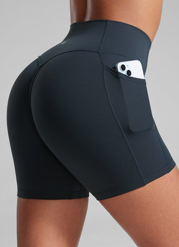 SecretsculptTM No Front Seam Pocket Shorts 5''